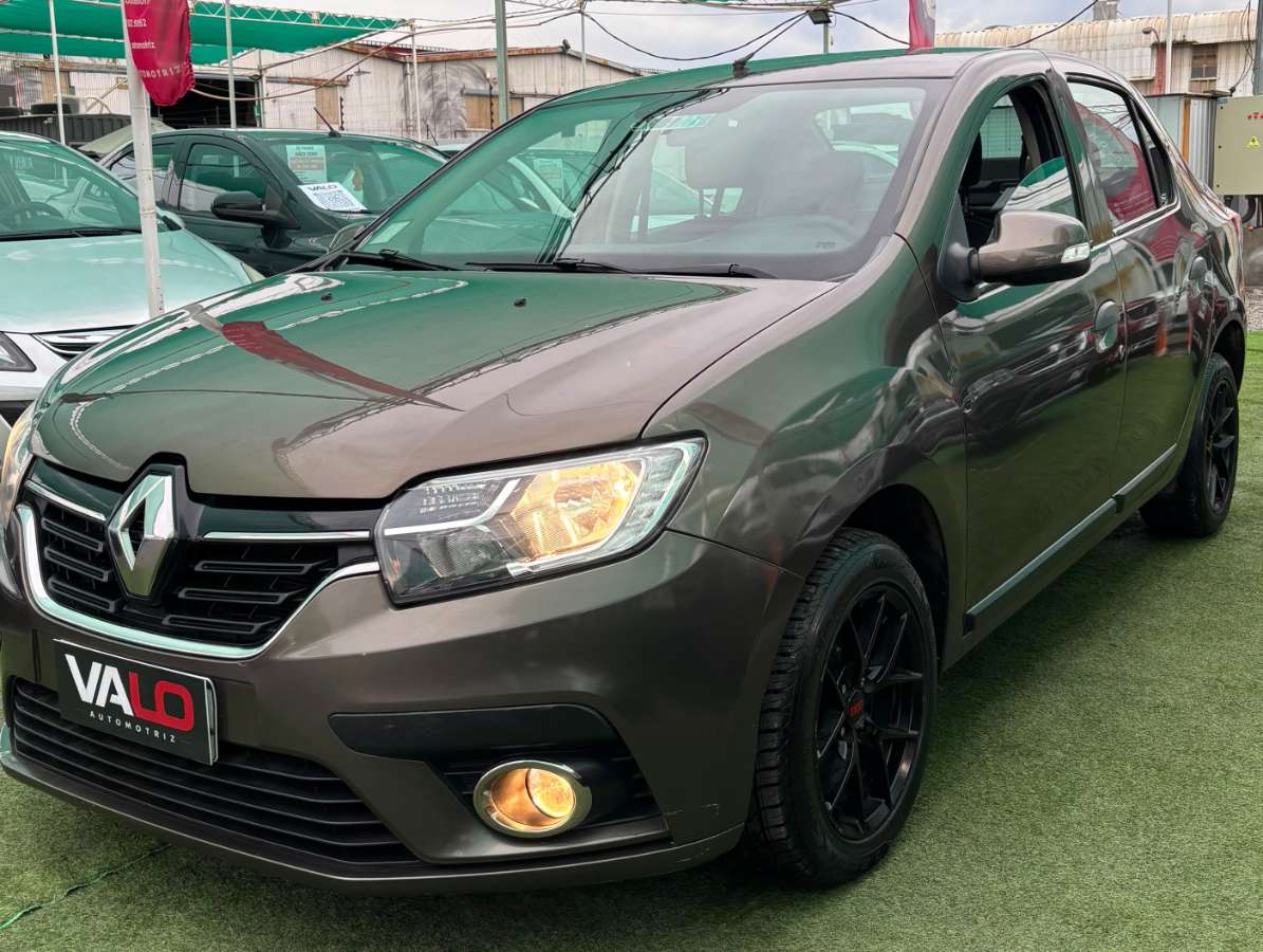 Renault SYMBOL 2017 (1/10)