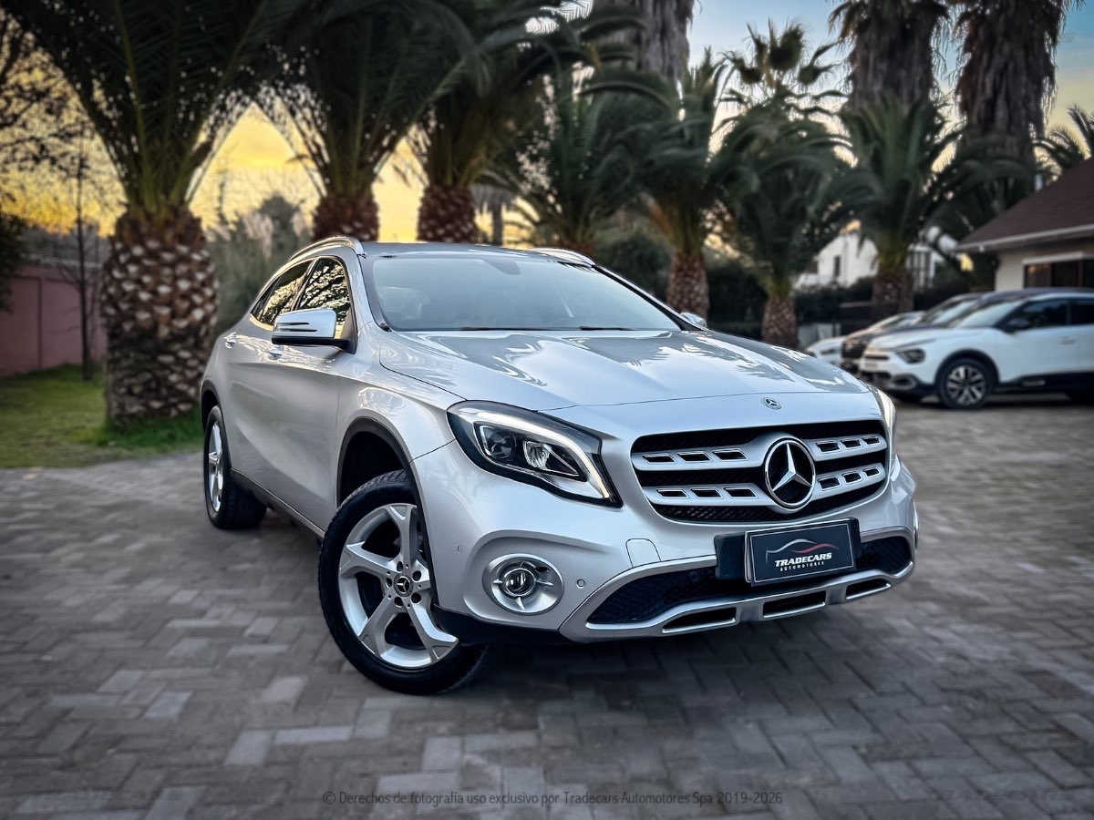 Mercedes-Benz GLA 200 2019 (1/9)