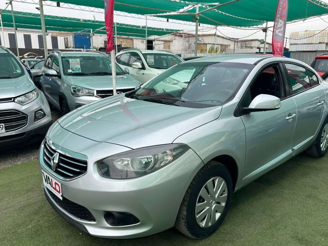 Renault FLUENCE 2015 (1/12)