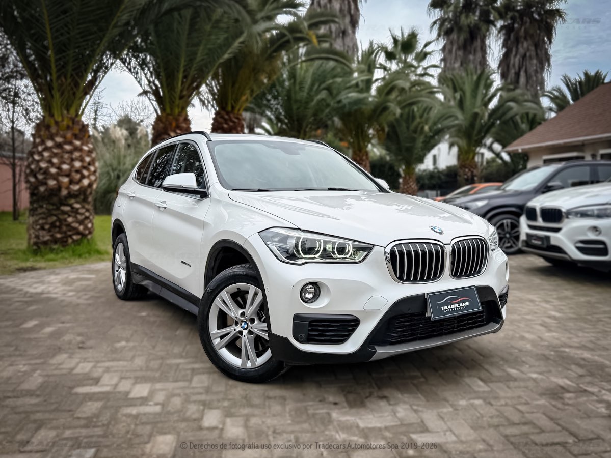 BMW X1 2017 (1/14)