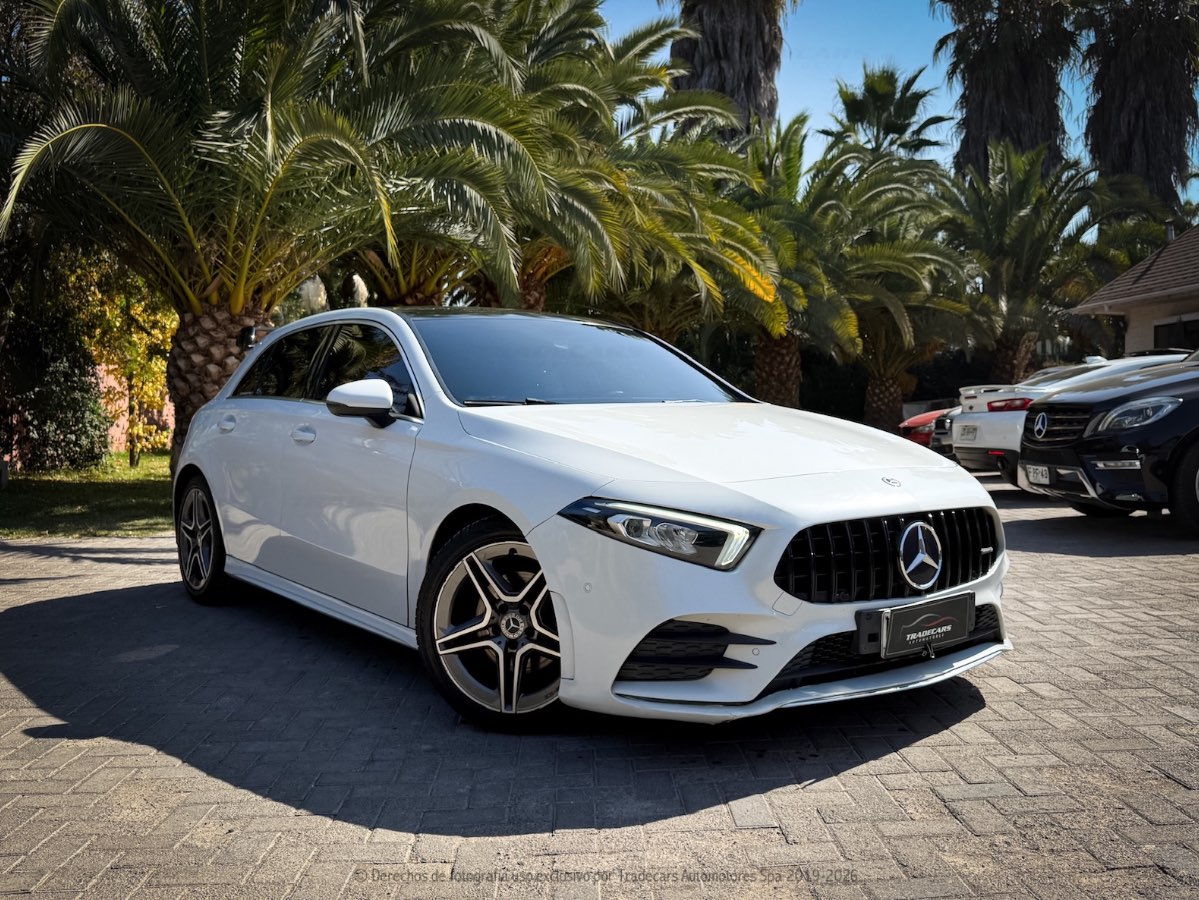 Mercedes-Benz A200D 2021 (1/14)