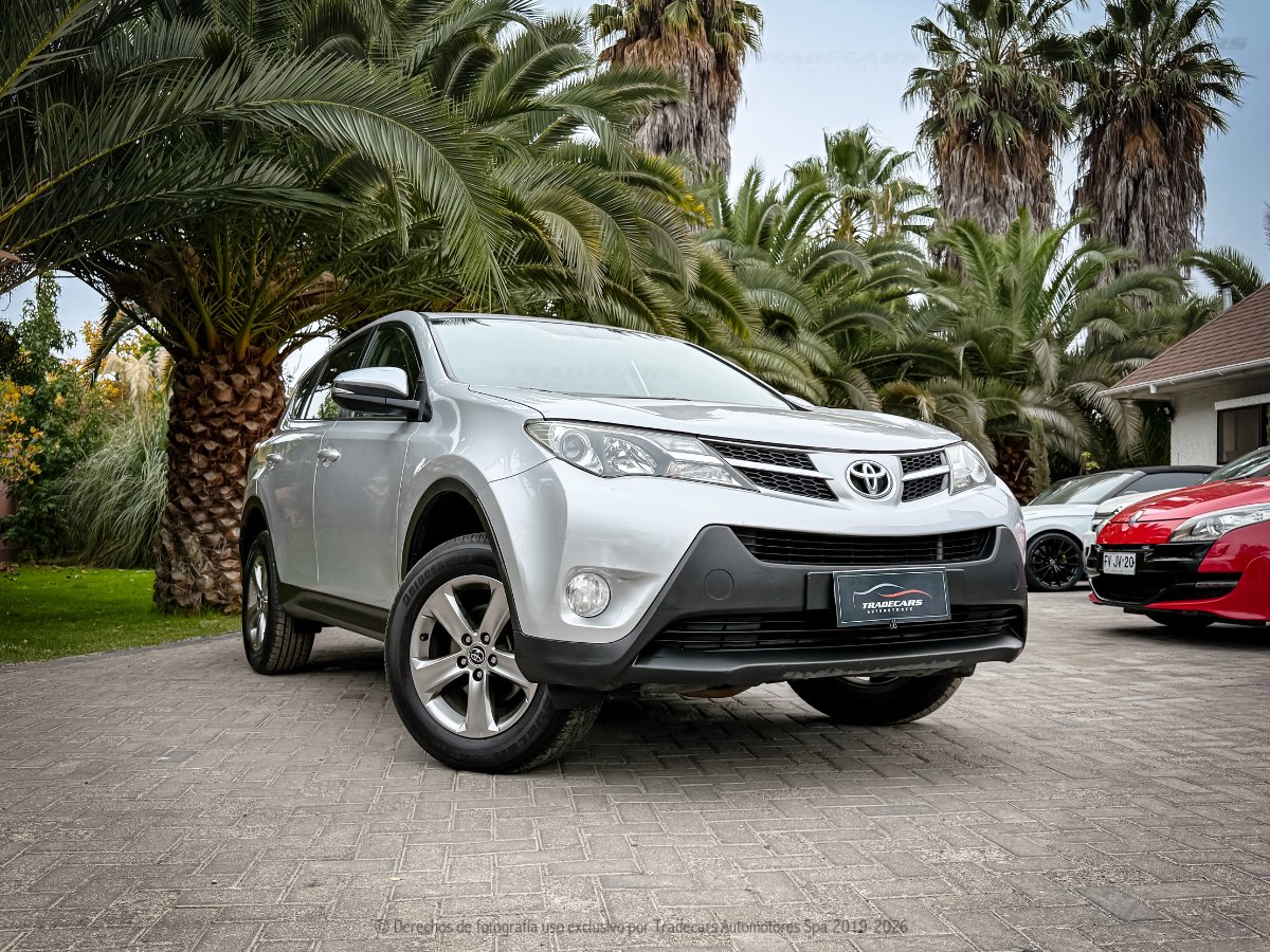 Toyota RAV4 2015 (1/12)