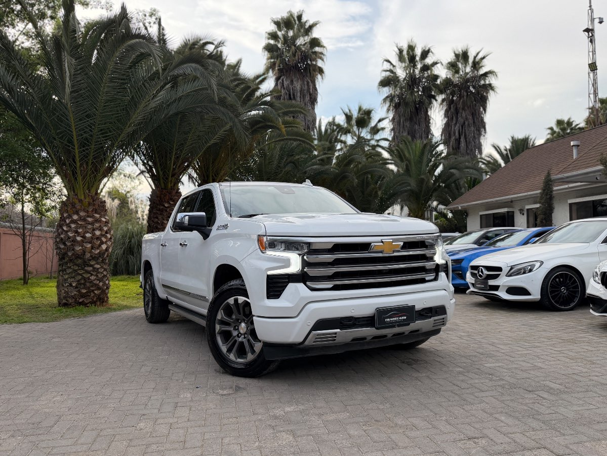 Chevrolet SILVERADO HIGH COUNTRY 3.0 4X4 2023 (1/16)