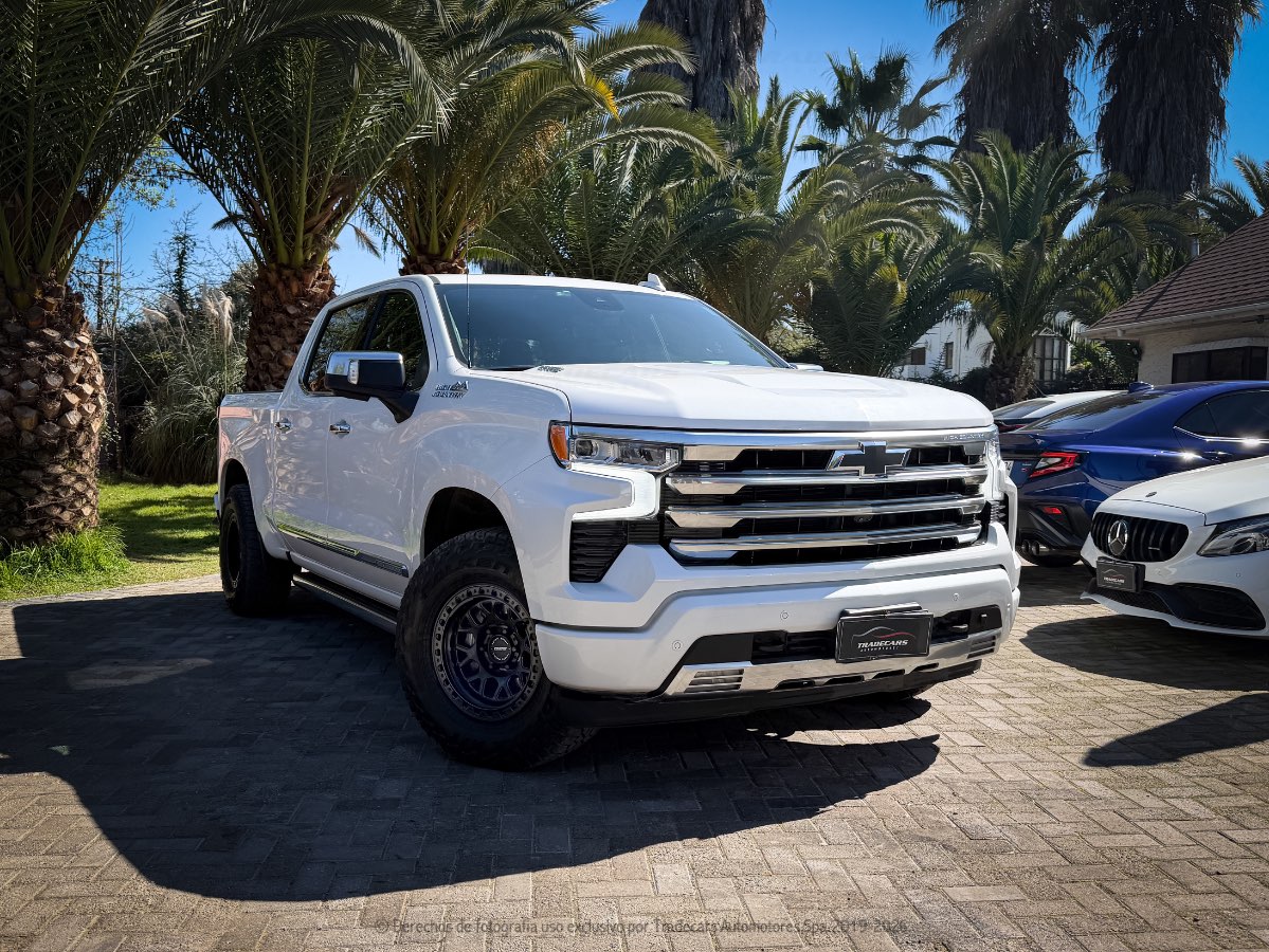 Chevrolet SILVERADO 2023 (1/17)