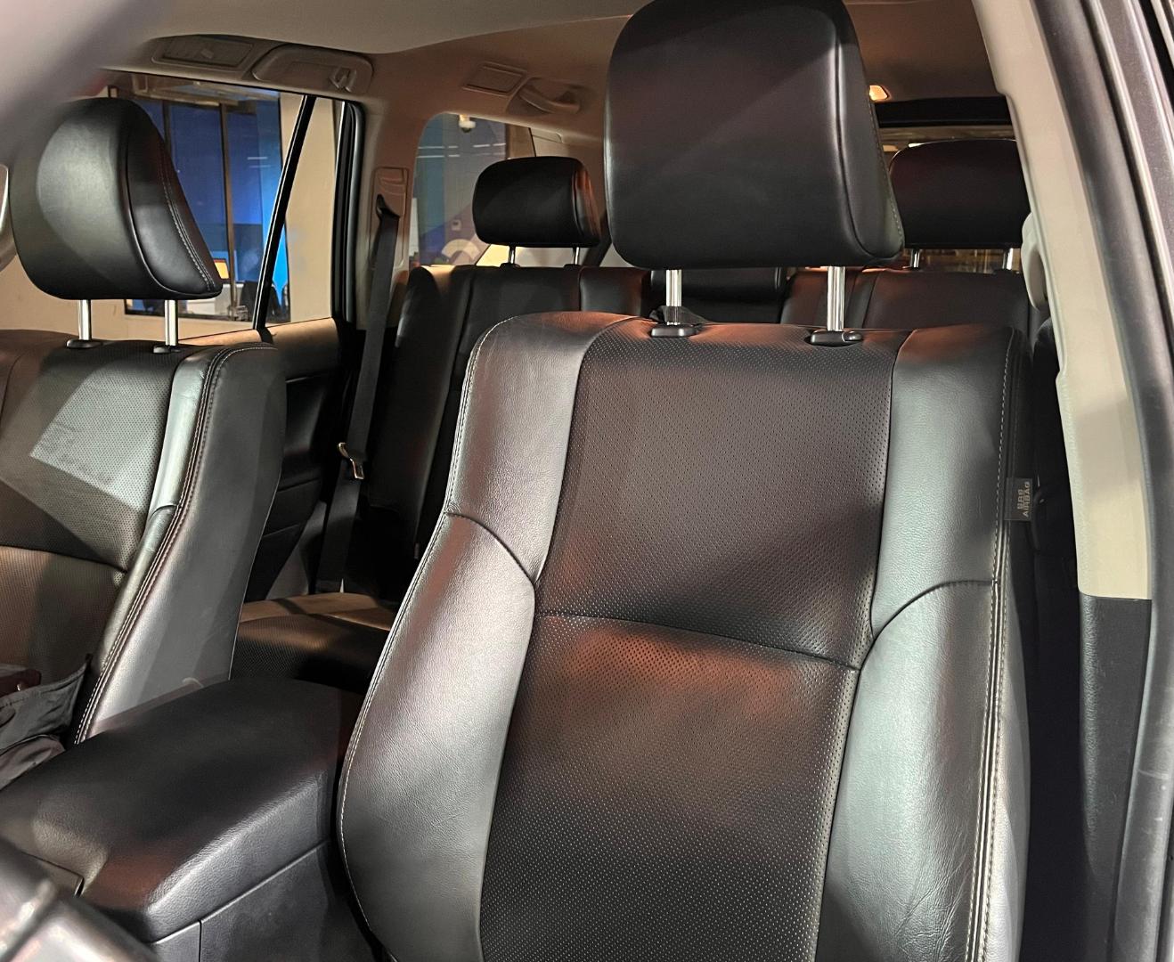 Toyota Land Cruiser Prado — foto 20 de 23