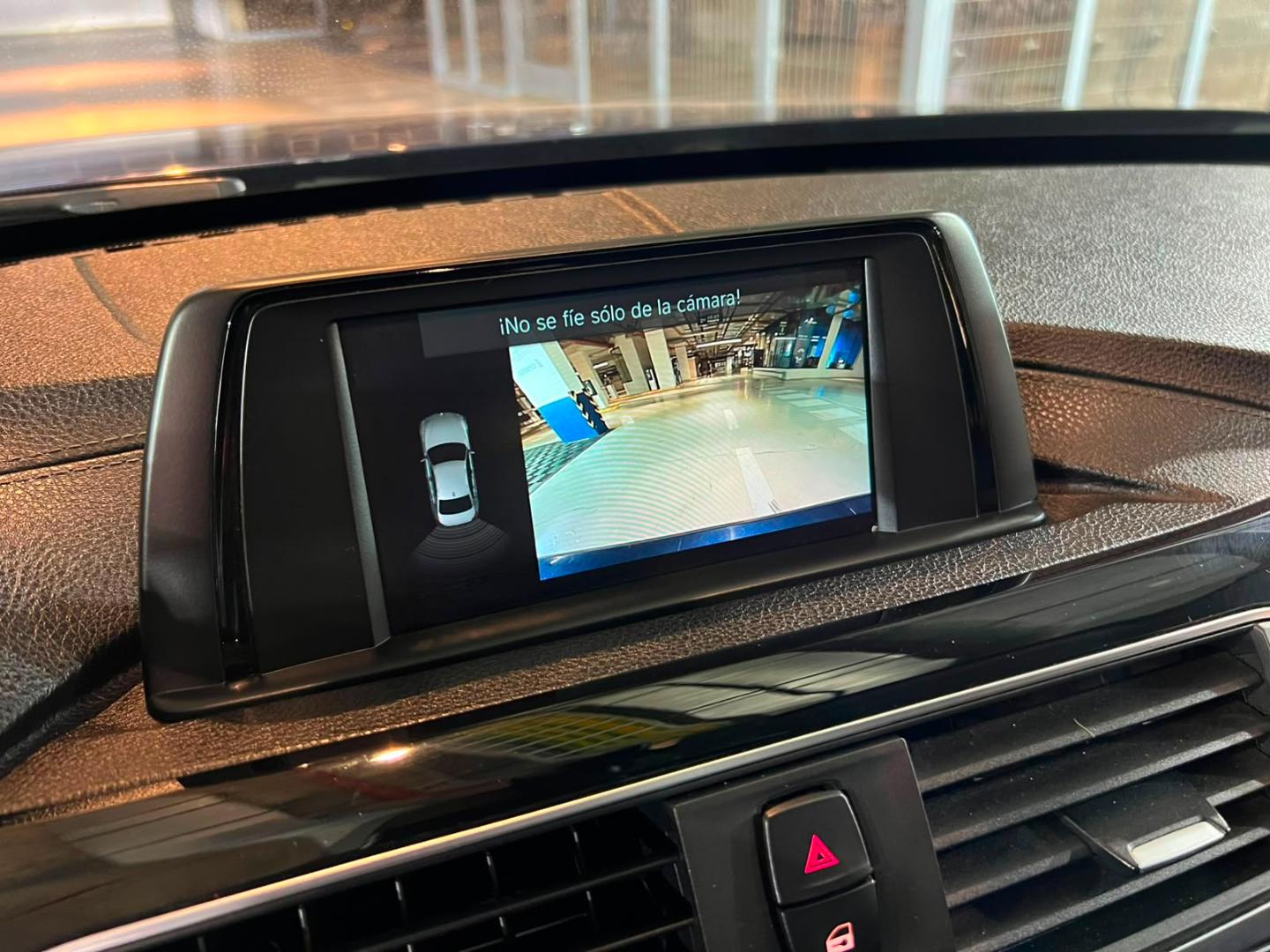 BMW 318I — foto 15 de 22