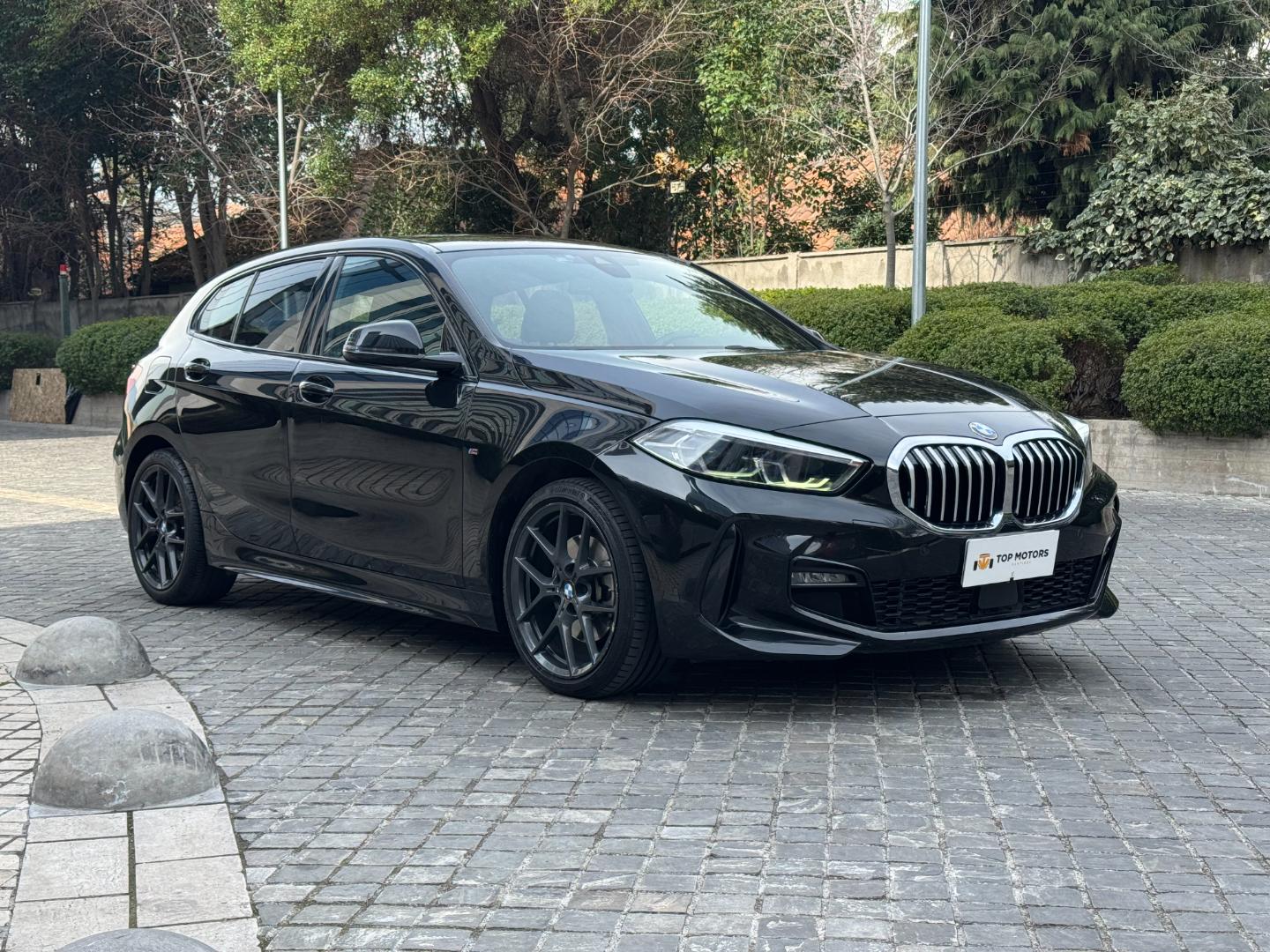 BMW 118I — foto 3 de 19