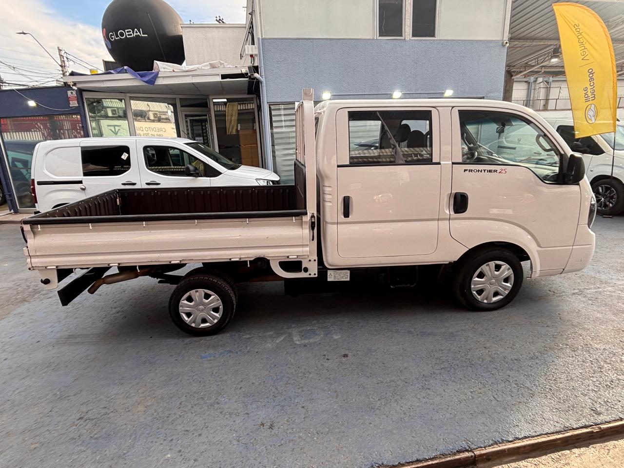 Nissan Frontier — foto 4 de 8