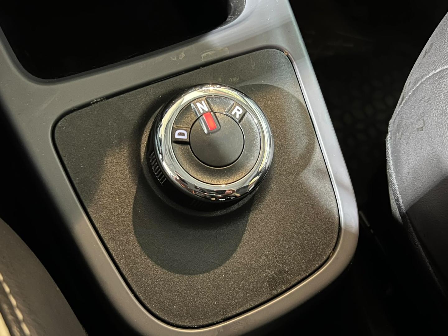 Renault Kwid — foto 20 de 23