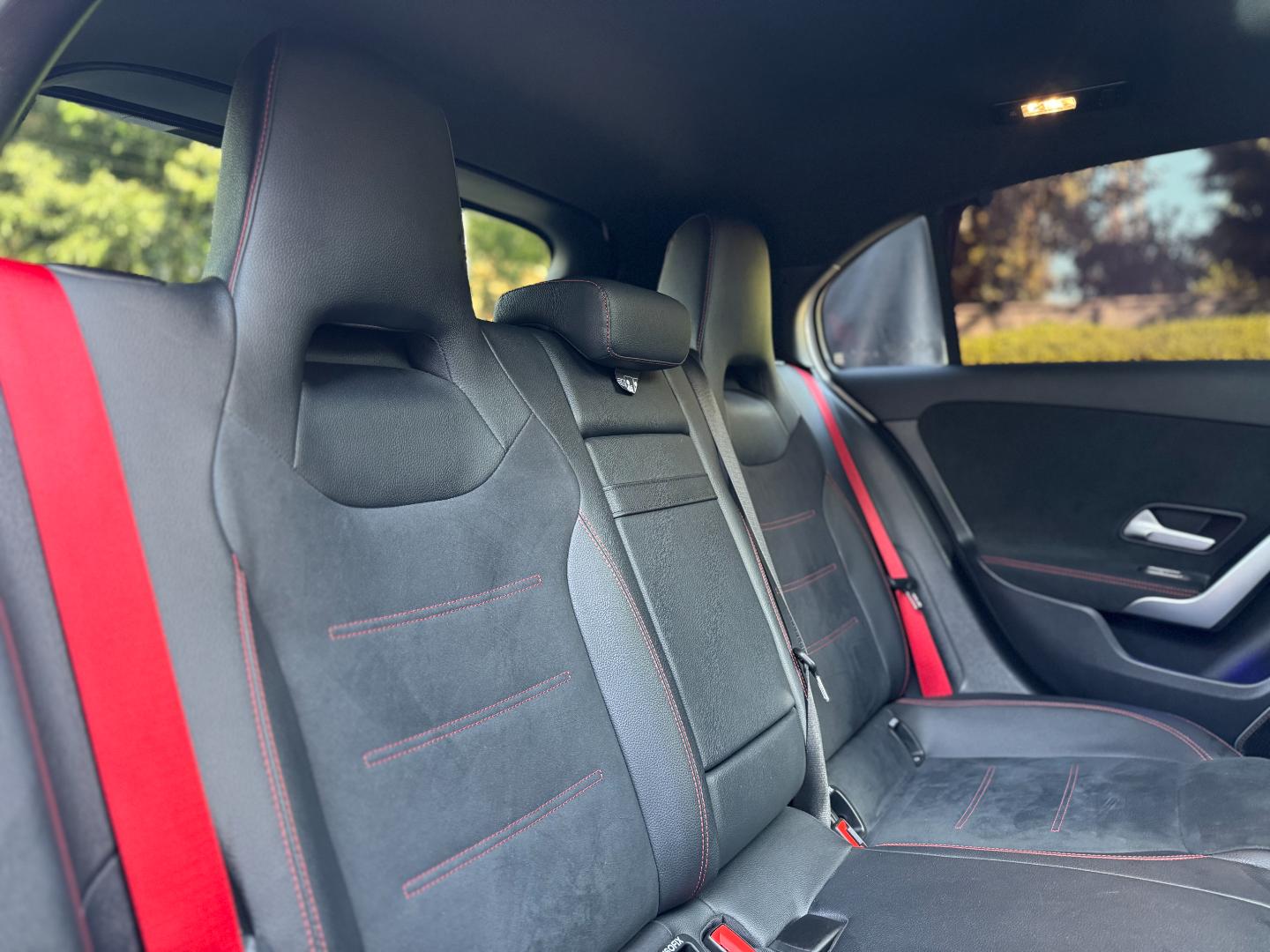 Mercedes-Benz A45S — foto 17 de 18