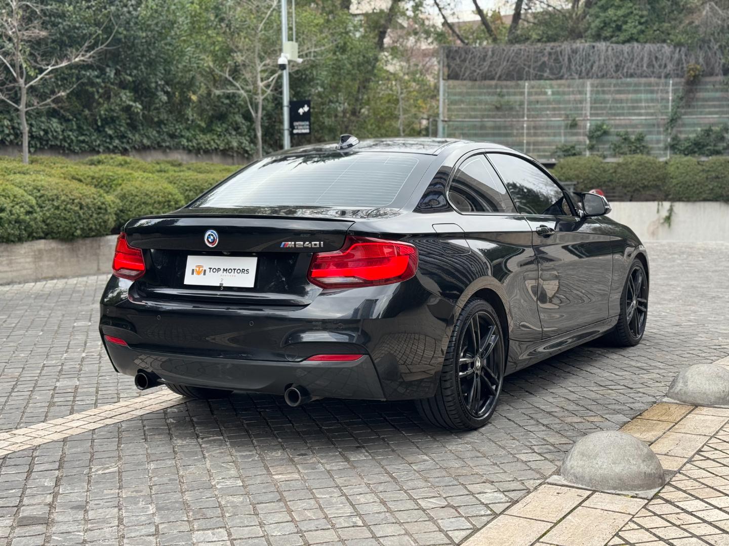 BMW M240I — foto 4 de 19