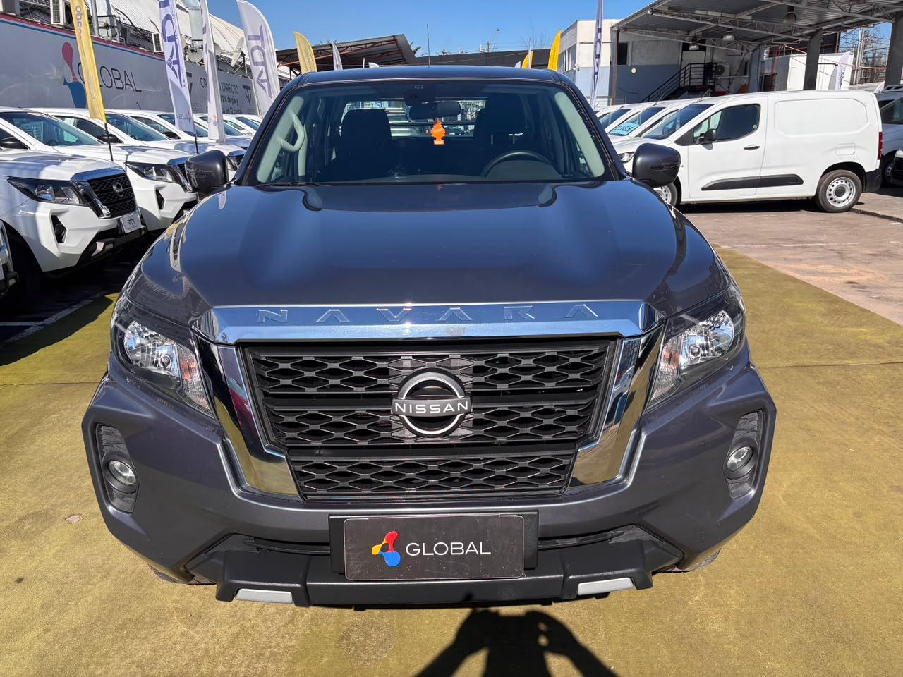 Nissan Navara — foto 2 de 8