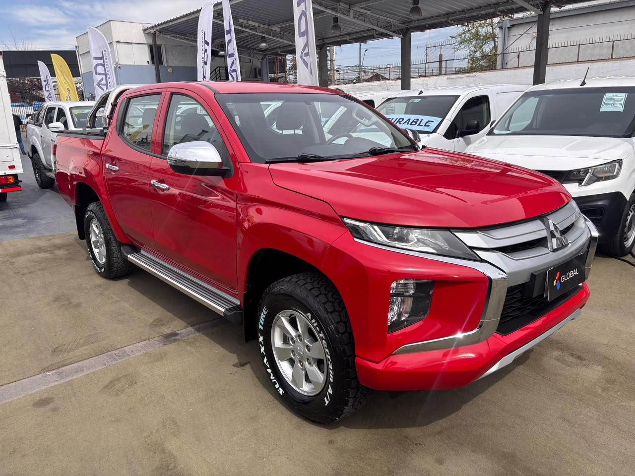 Mitsubishi L200 — foto 3 de 8