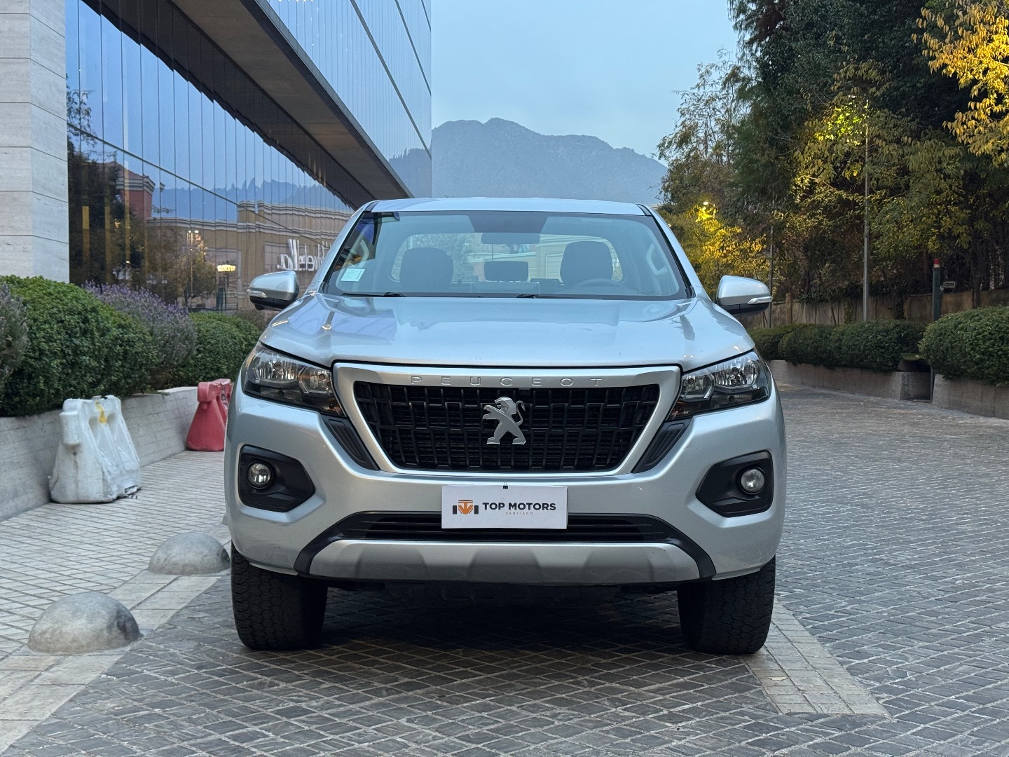 Peugeot Landtrek Active Bluehdi 180 — foto 2 de 18