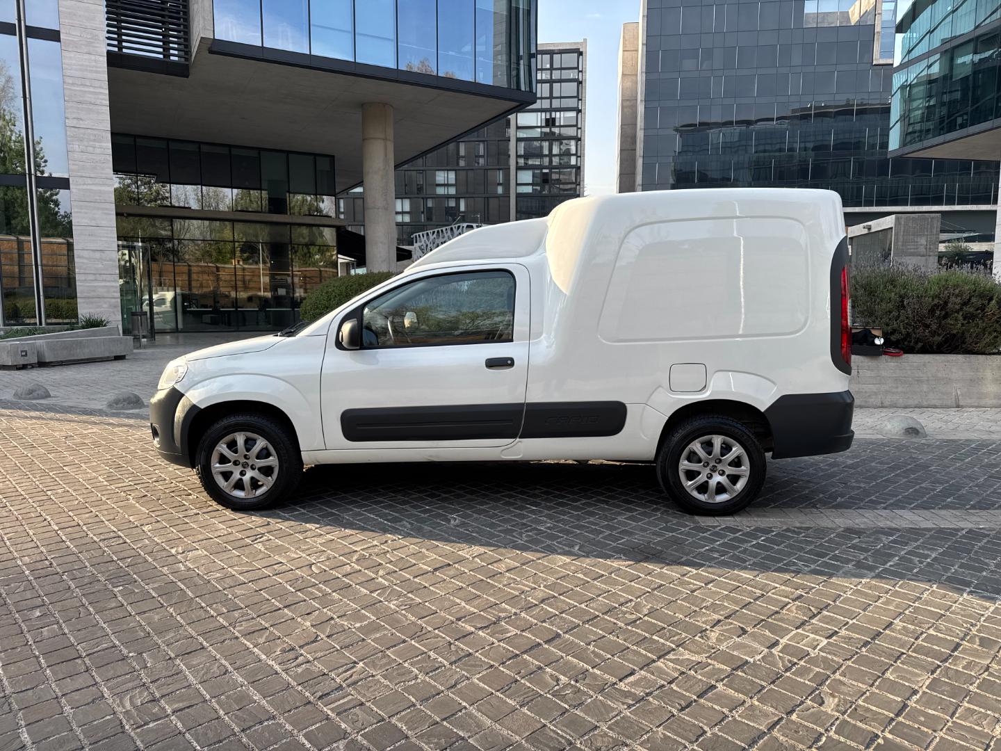 RAM Van700 Rapid — foto 7 de 14