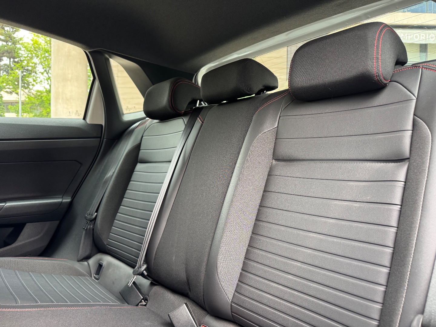 Volkswagen Polo — foto 18 de 19
