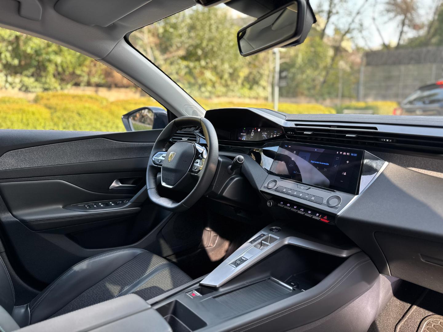 Peugeot 308 — foto 14 de 18