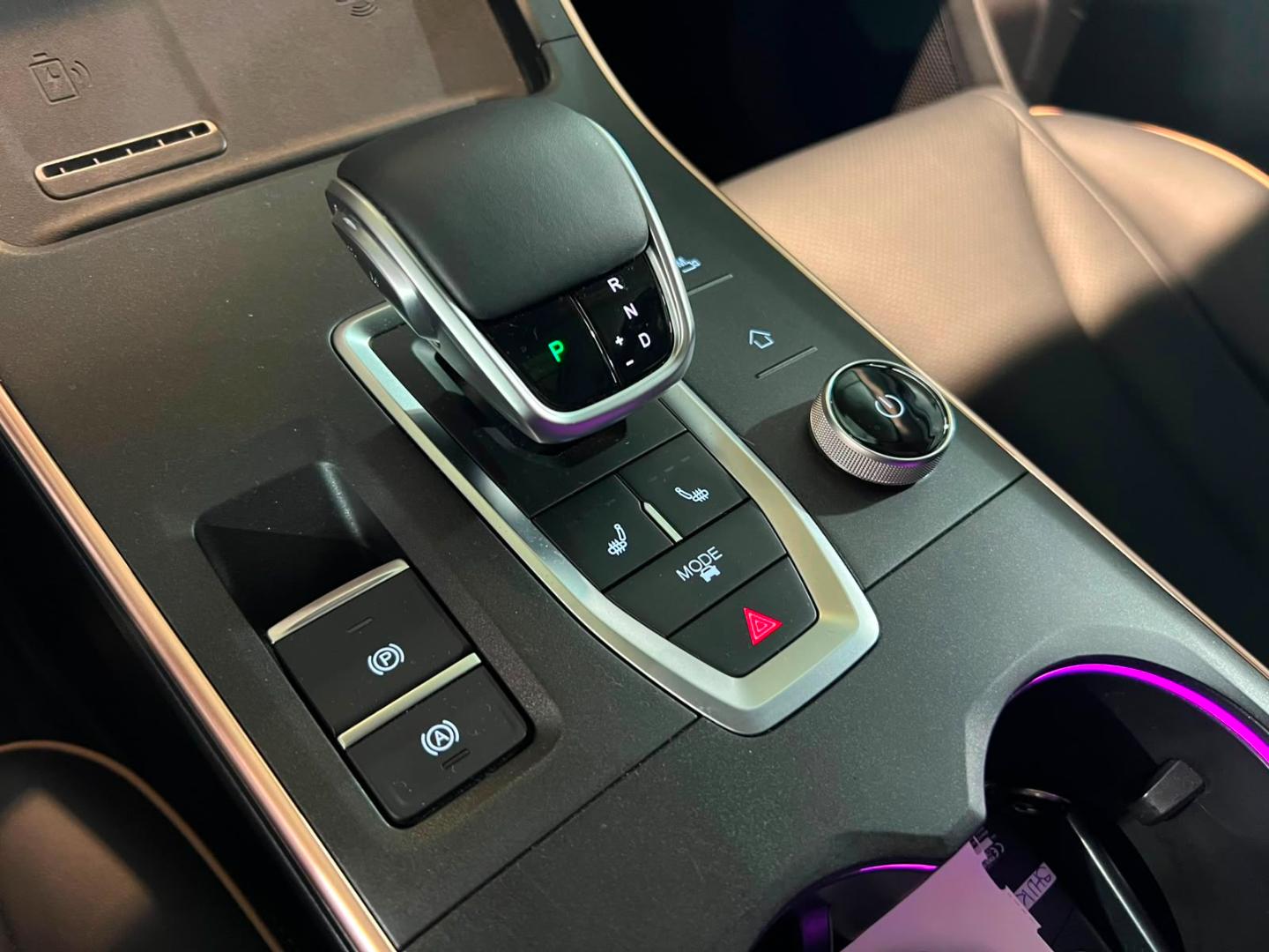 Omoda C5 — foto 18 de 23