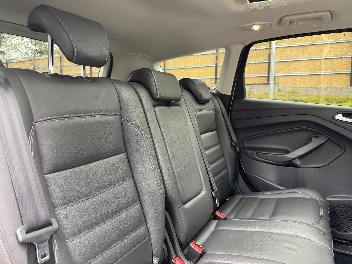 Ford Escape — foto 19 de 19