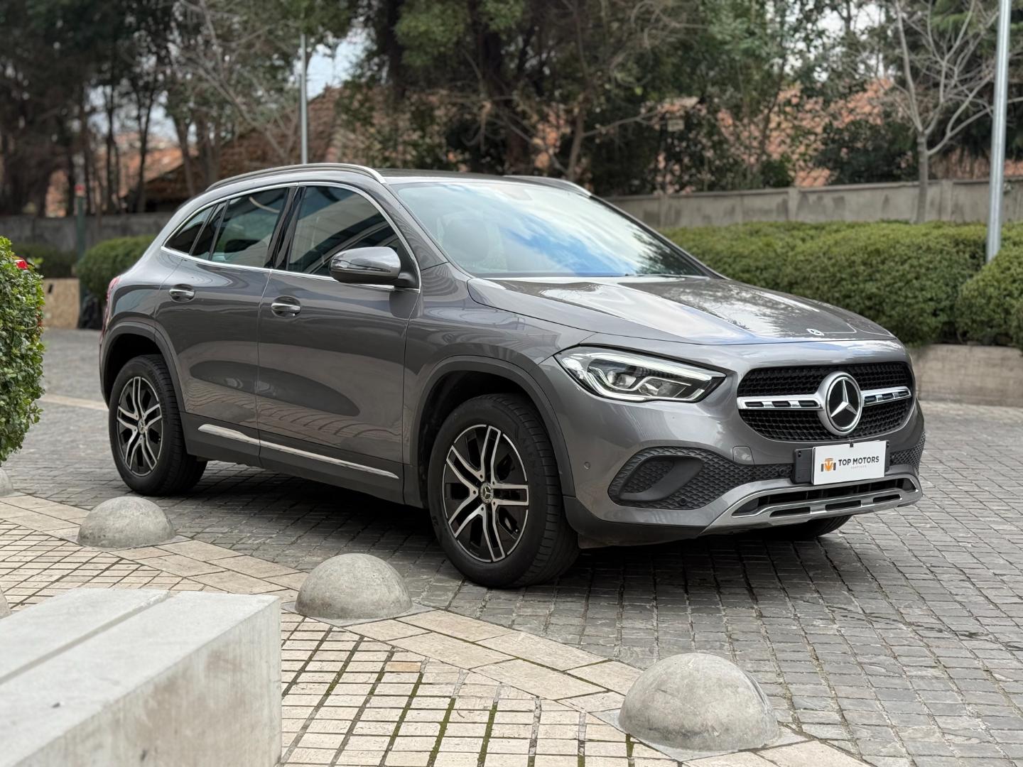 Mercedes-Benz Gla200 — foto 3 de 19