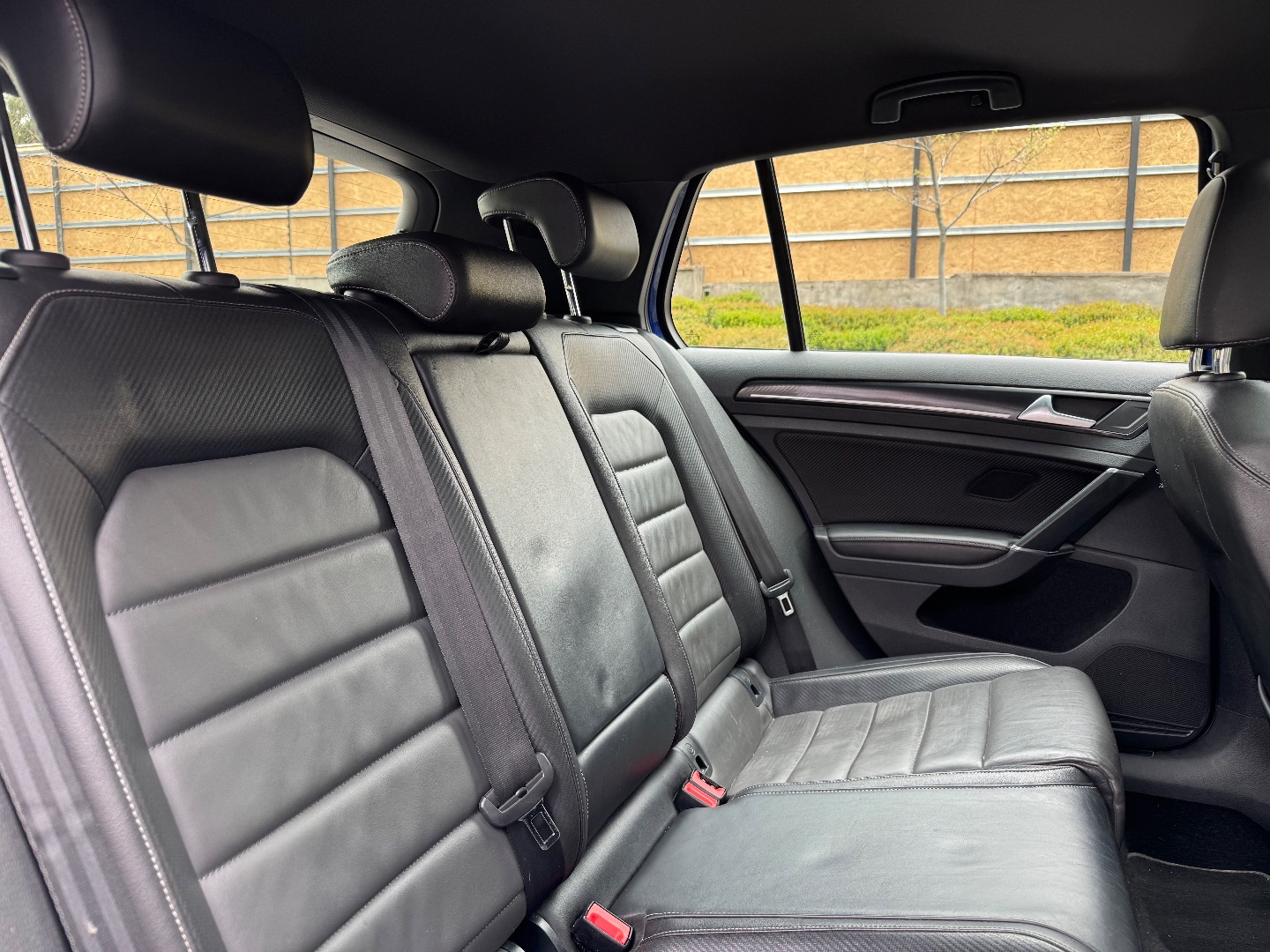 Volkswagen Golf — foto 19 de 19