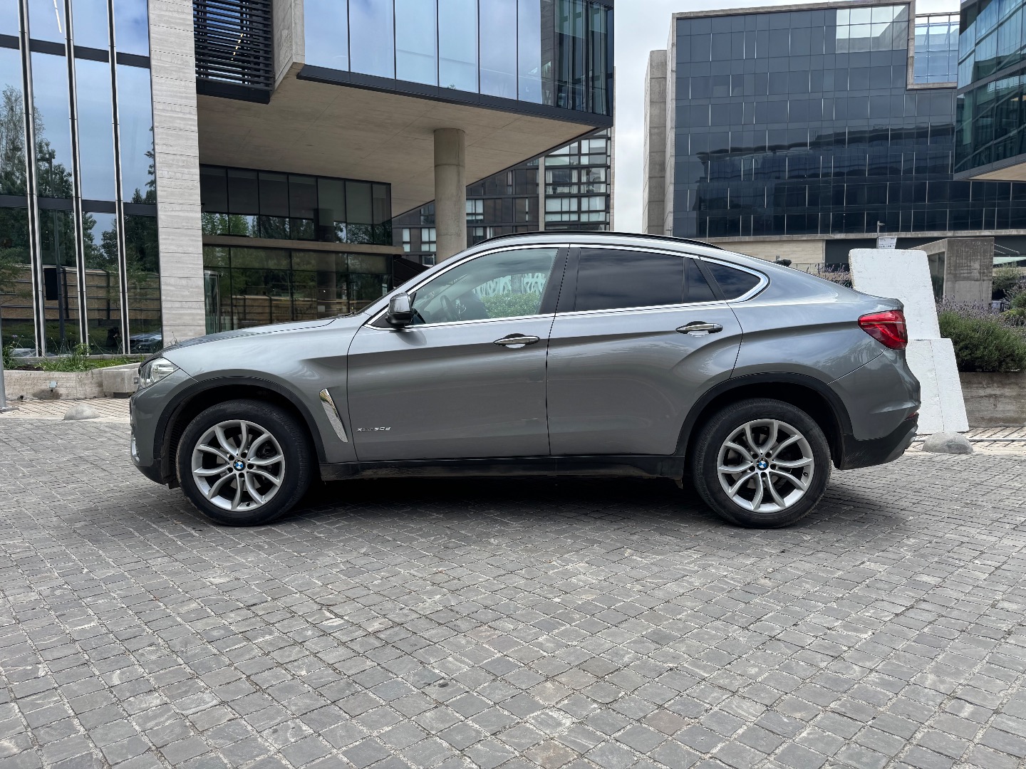 BMW X6 — foto 7 de 19