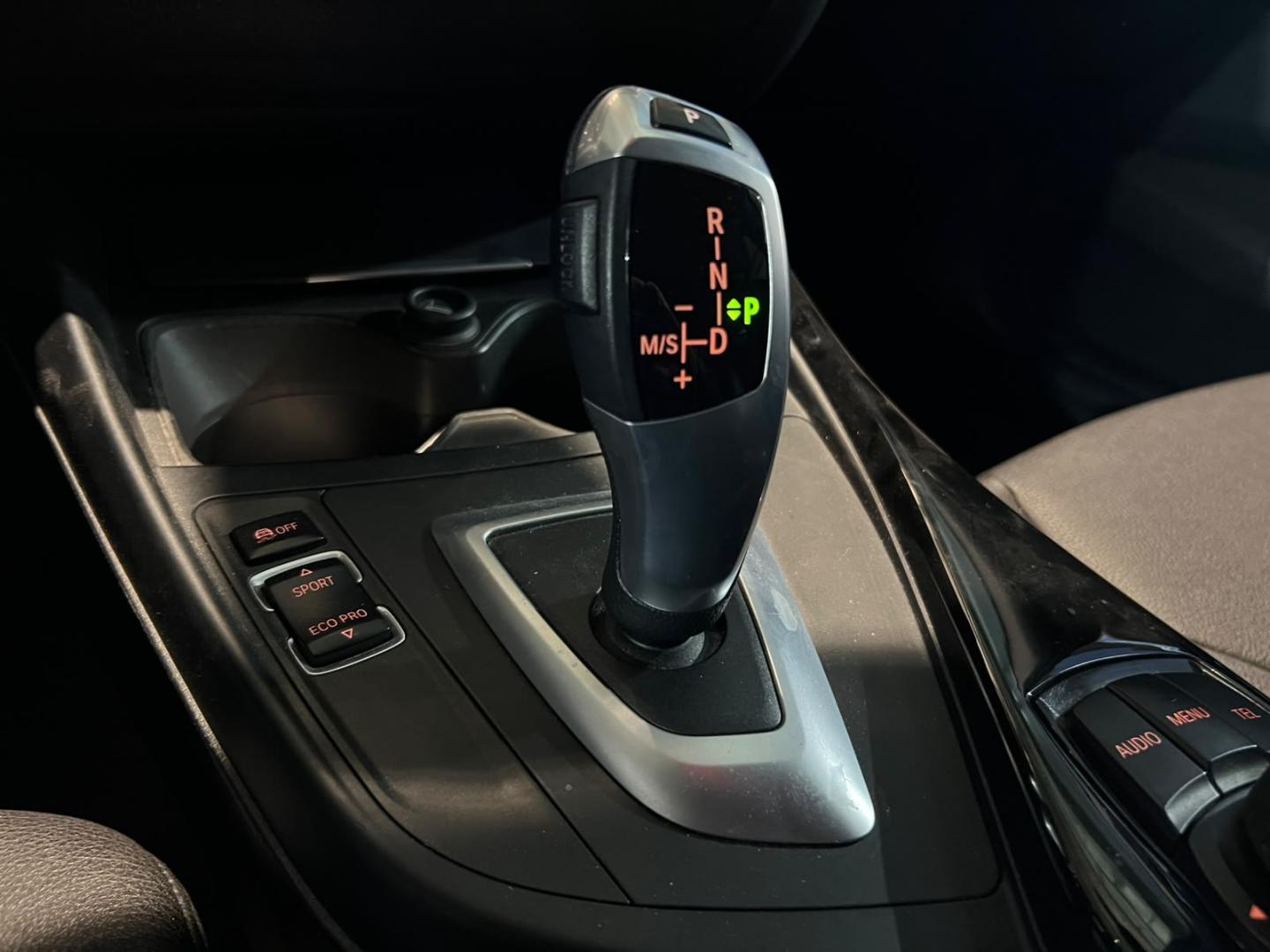 BMW 118I — foto 16 de 20