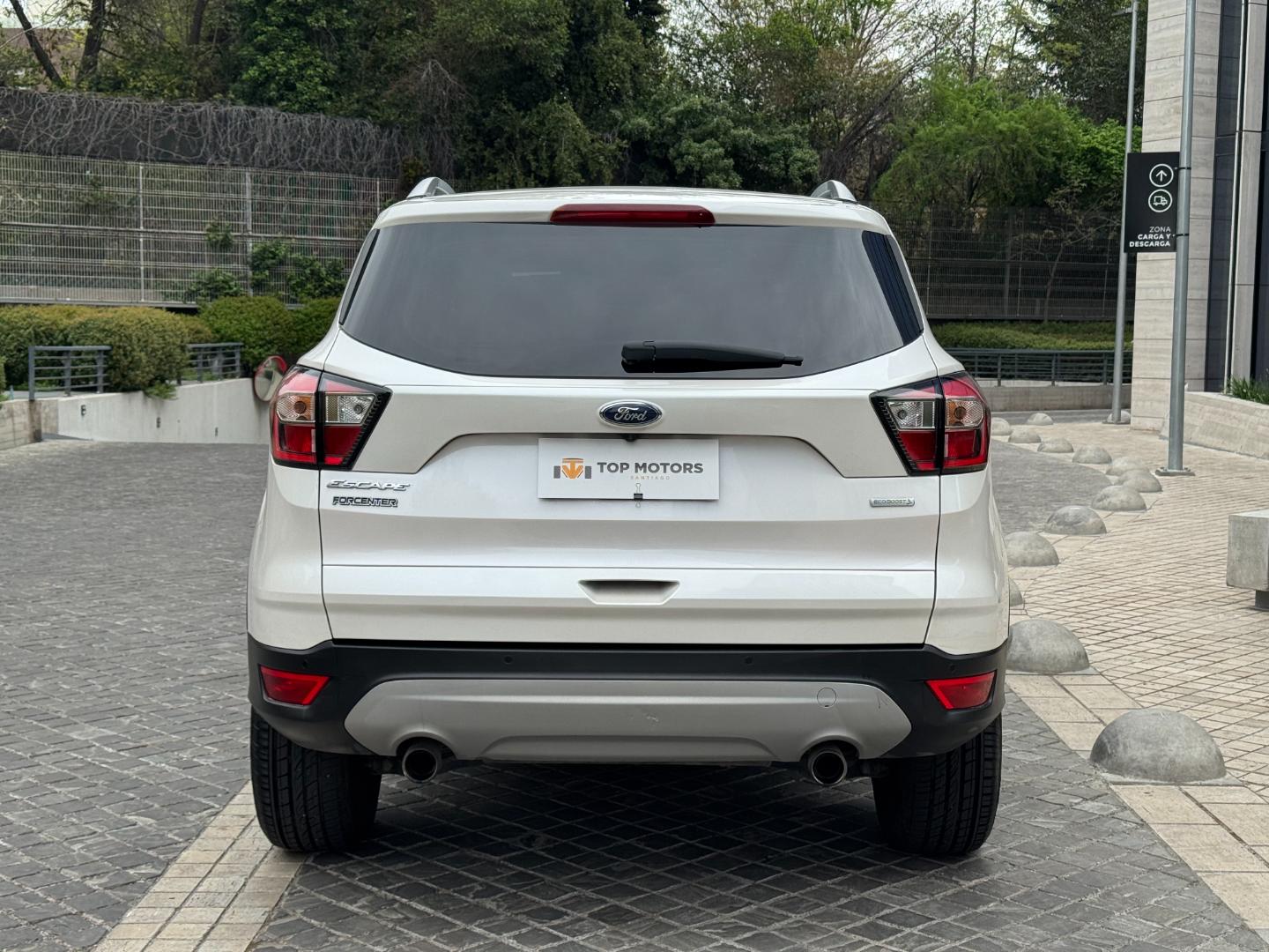 Ford Escape — foto 5 de 19