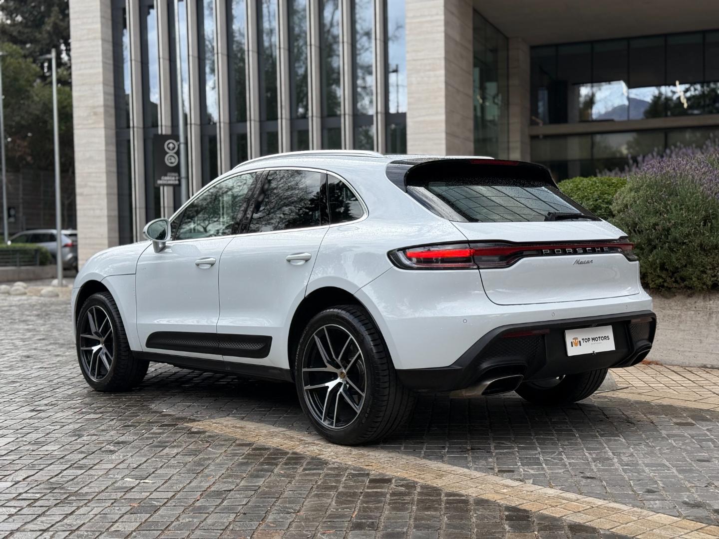 Porsche Macan — foto 6 de 19