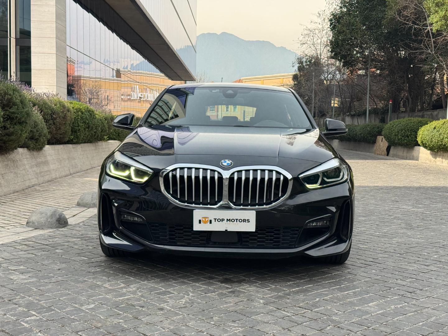 BMW 118I — foto 2 de 19