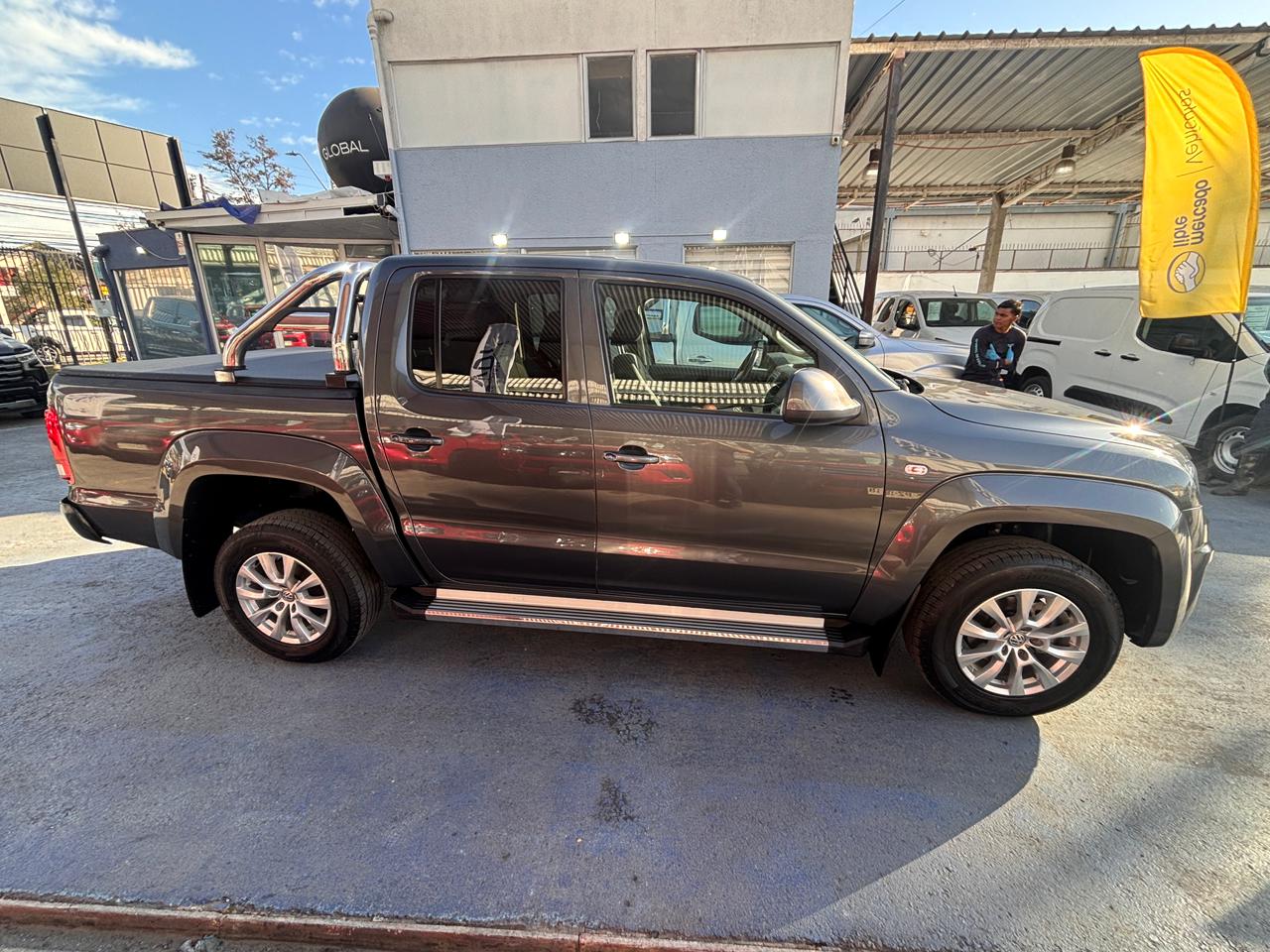Volkswagen Amarok — foto 4 de 8