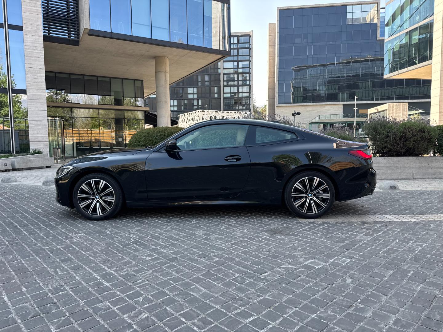 BMW 420I — foto 7 de 19