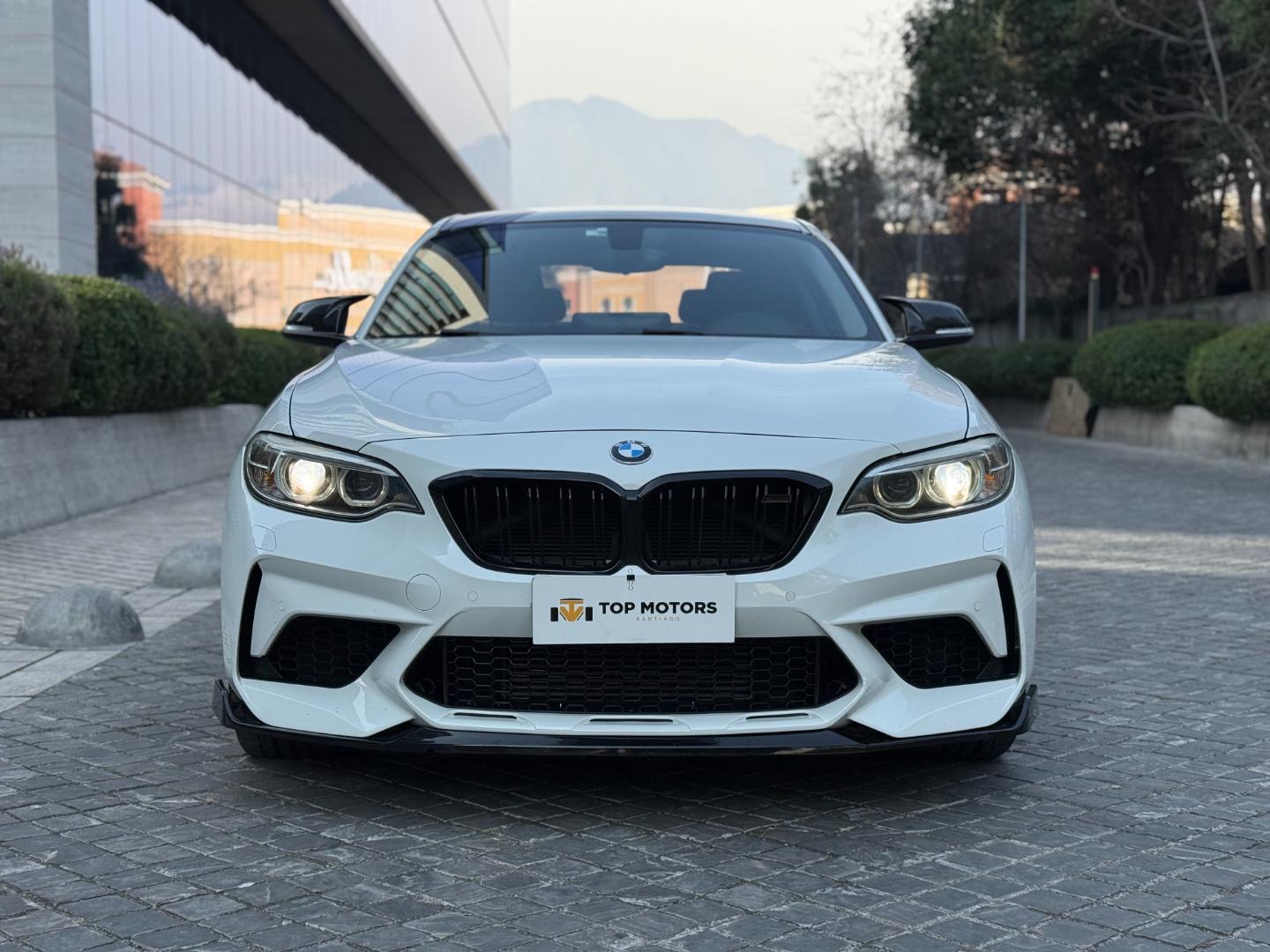 BMW 220 — foto 2 de 17