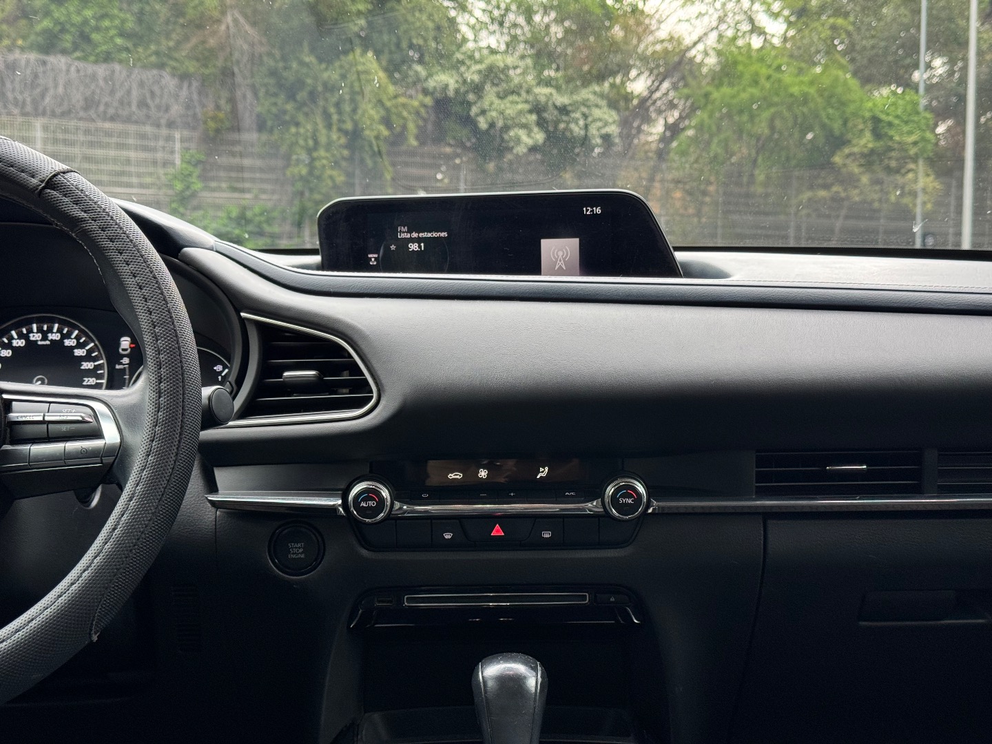 Mazda CX-30 — foto 11 de 18