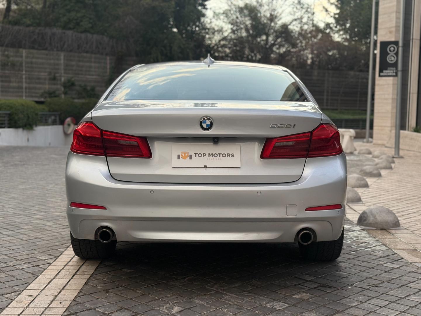 BMW 520I — foto 5 de 19