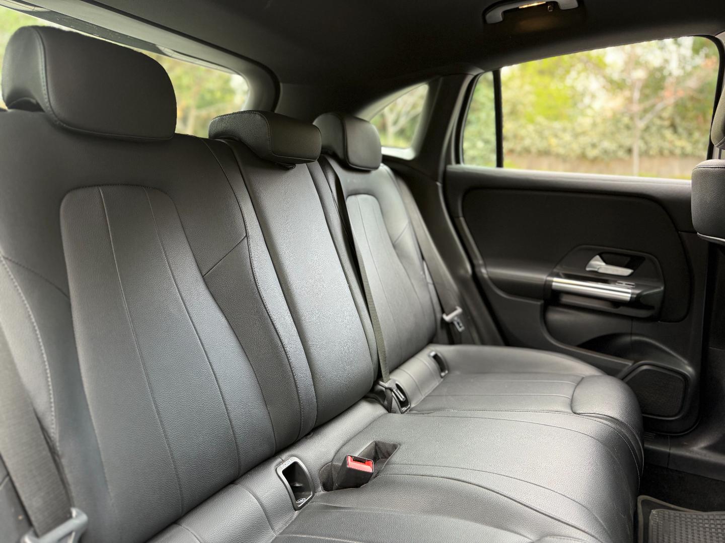 Mercedes-Benz Gla200 — foto 19 de 19