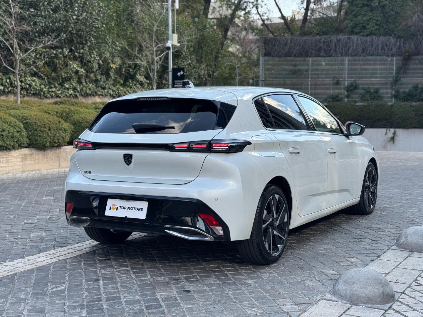 Peugeot 308 — foto 4 de 18
