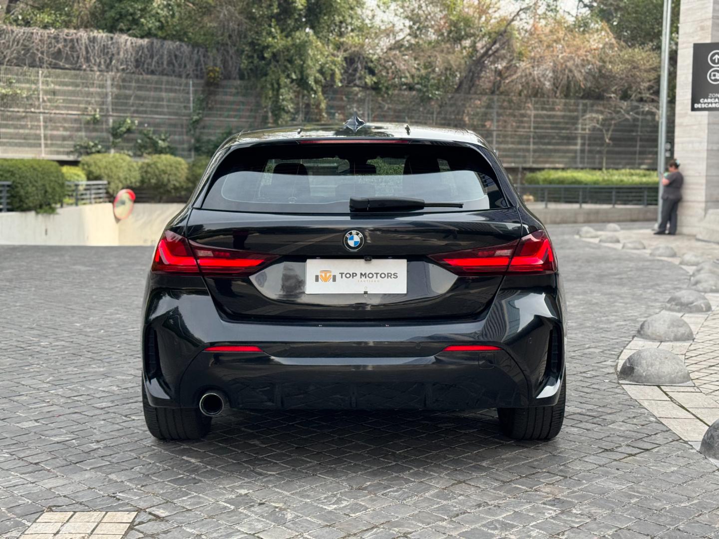 BMW 118I — foto 5 de 19