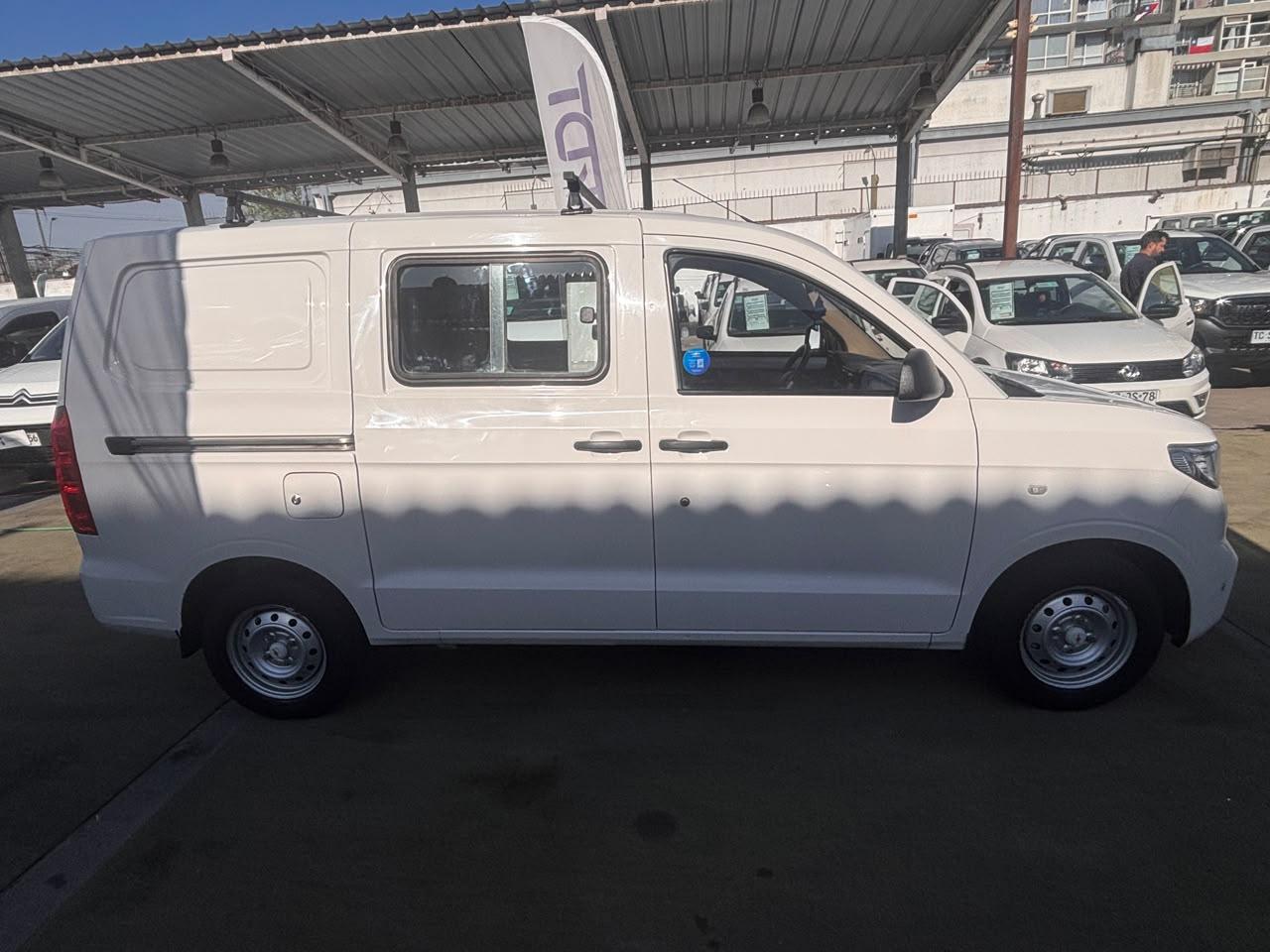Chevrolet N400 — foto 4 de 8