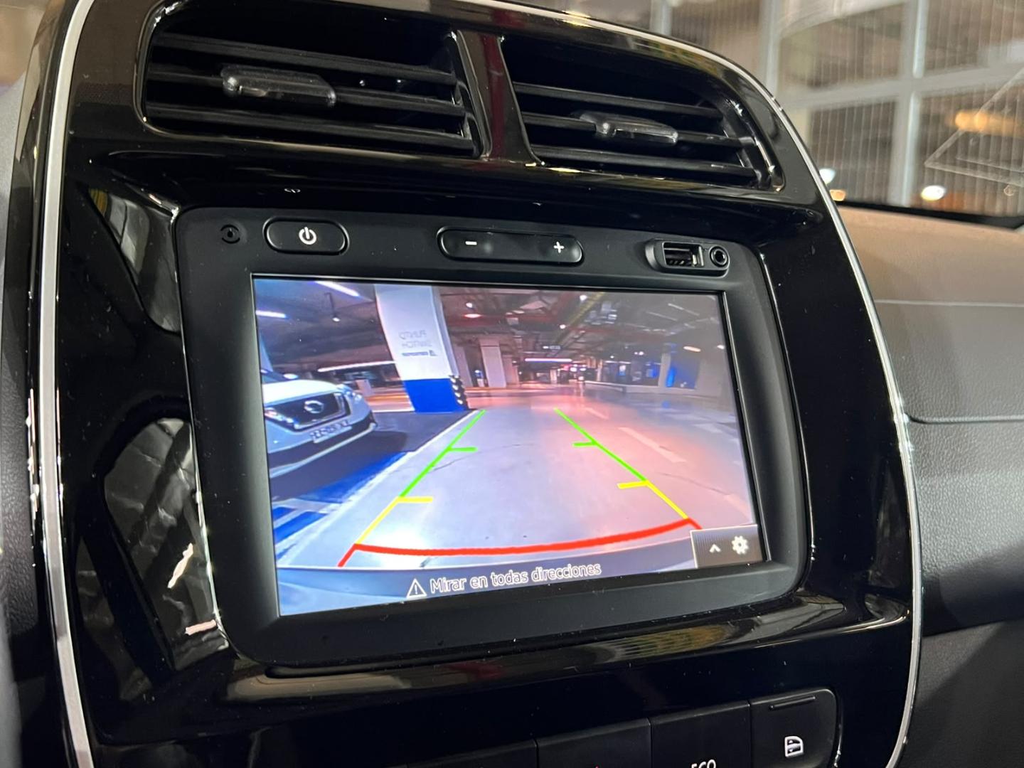 Renault Kwid — foto 16 de 23