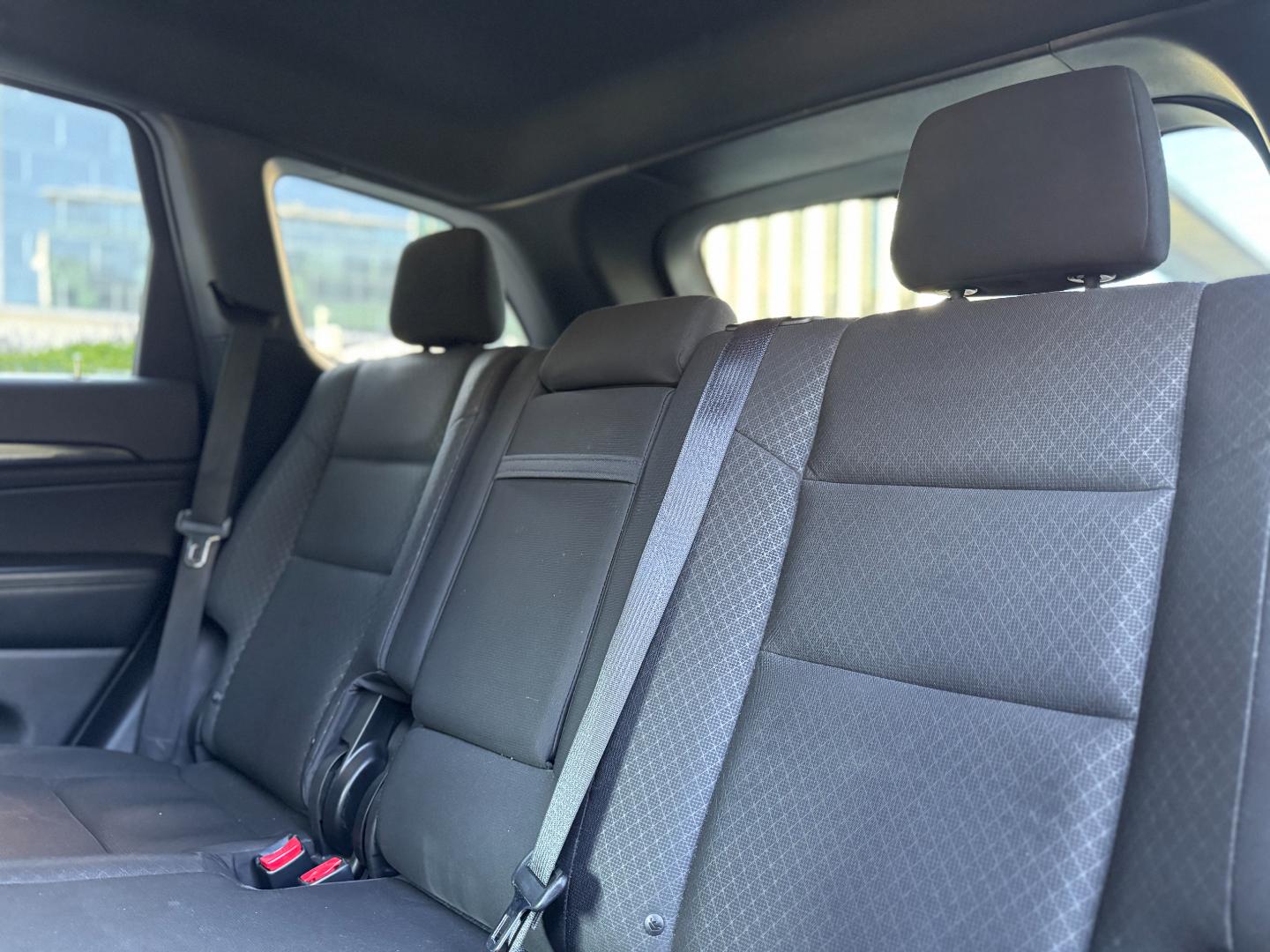 Jeep Grand Cherokee — foto 18 de 19