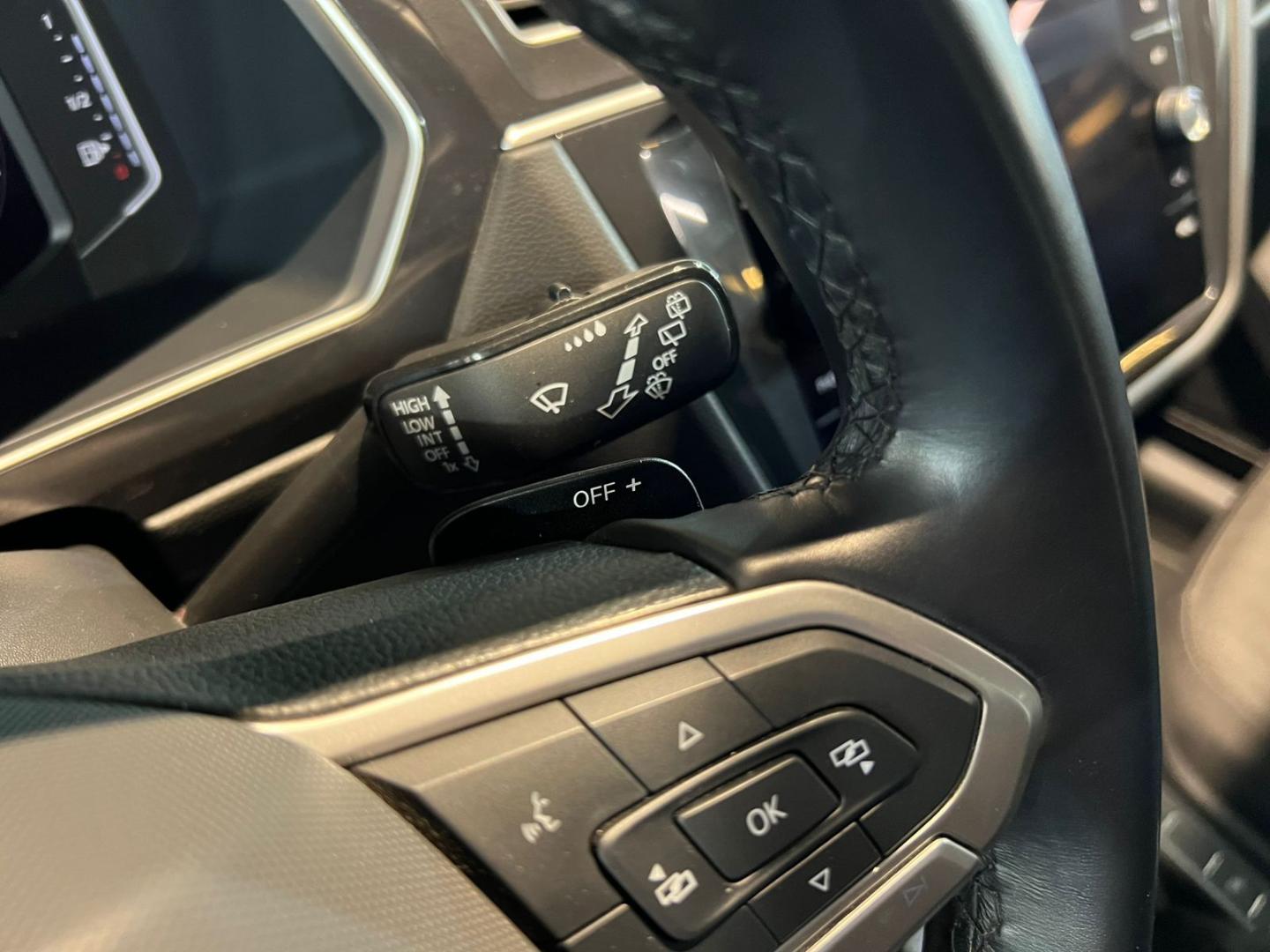 Volkswagen Tiguan — foto 12 de 22