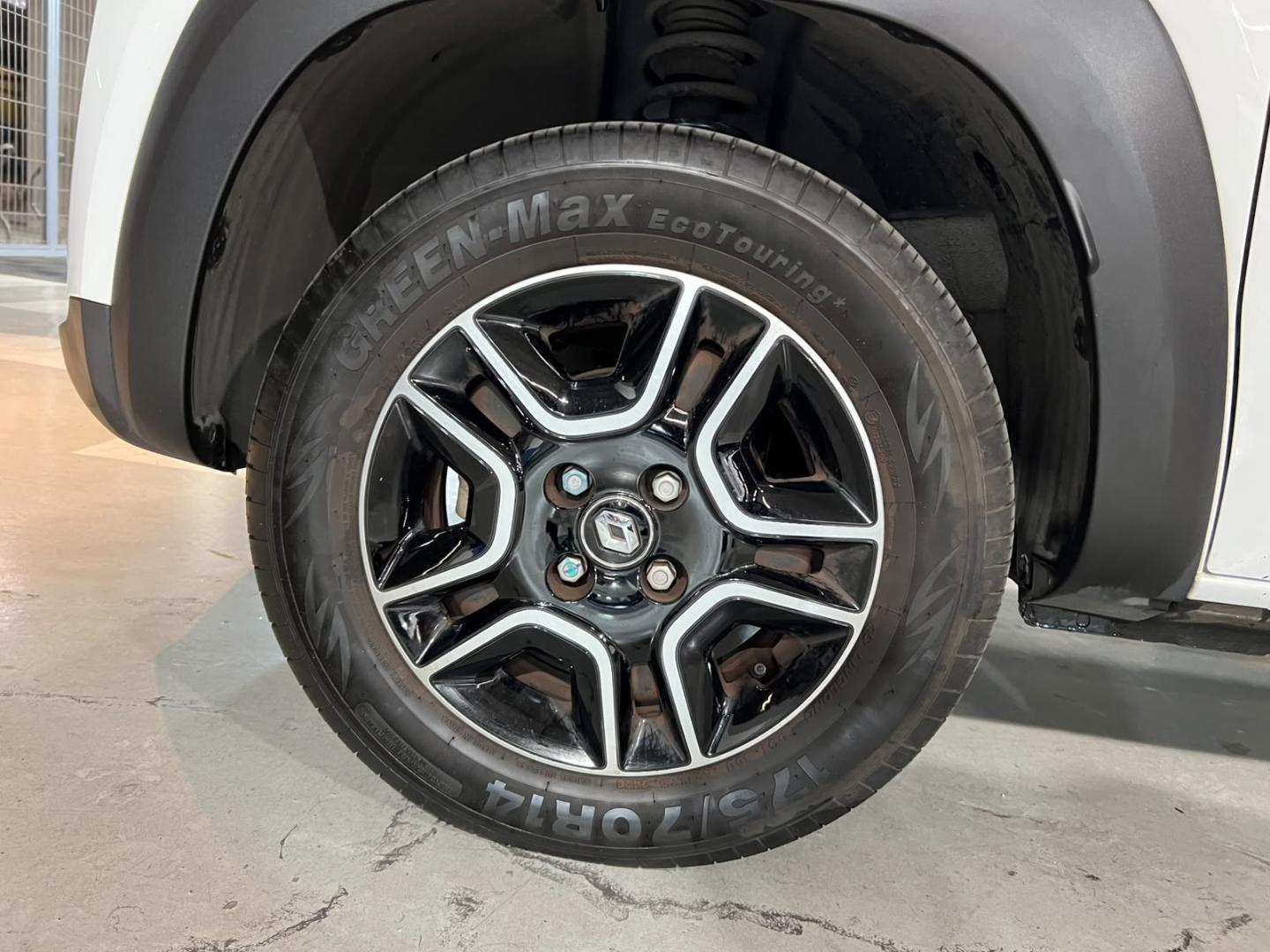 Renault Kwid — foto 10 de 23
