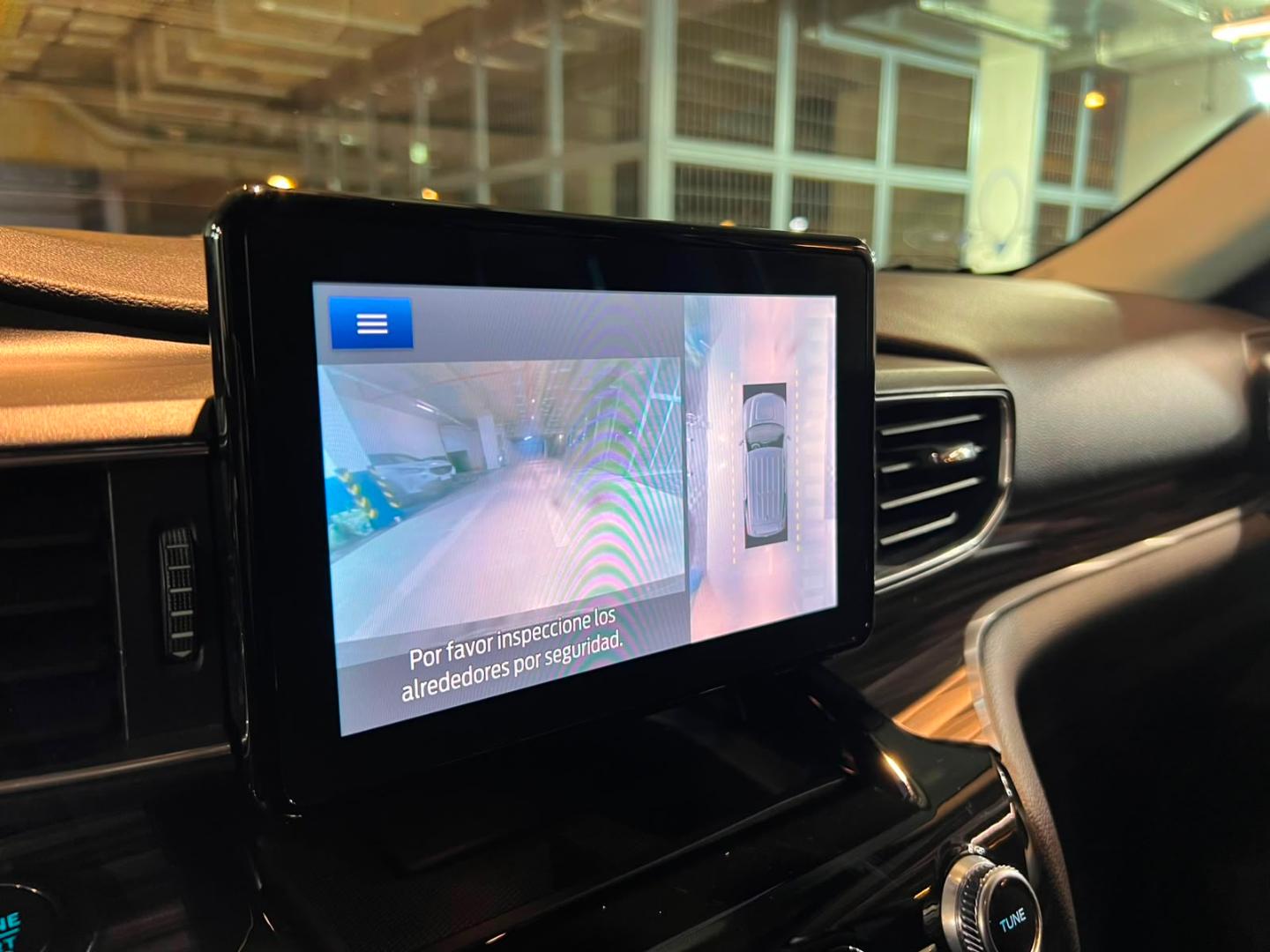 Ford Explorer — foto 15 de 23