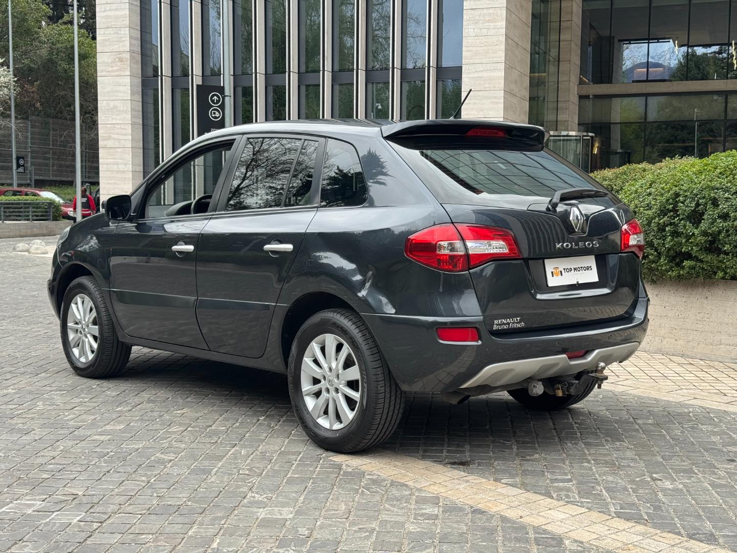 Renault Koleos — foto 6 de 19