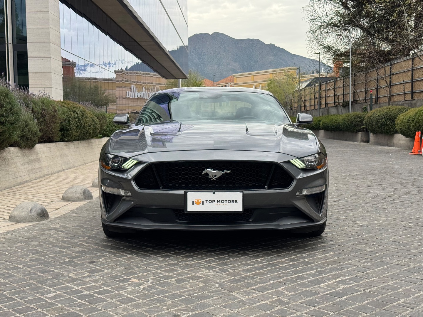 Ford Mustang — foto 2 de 19