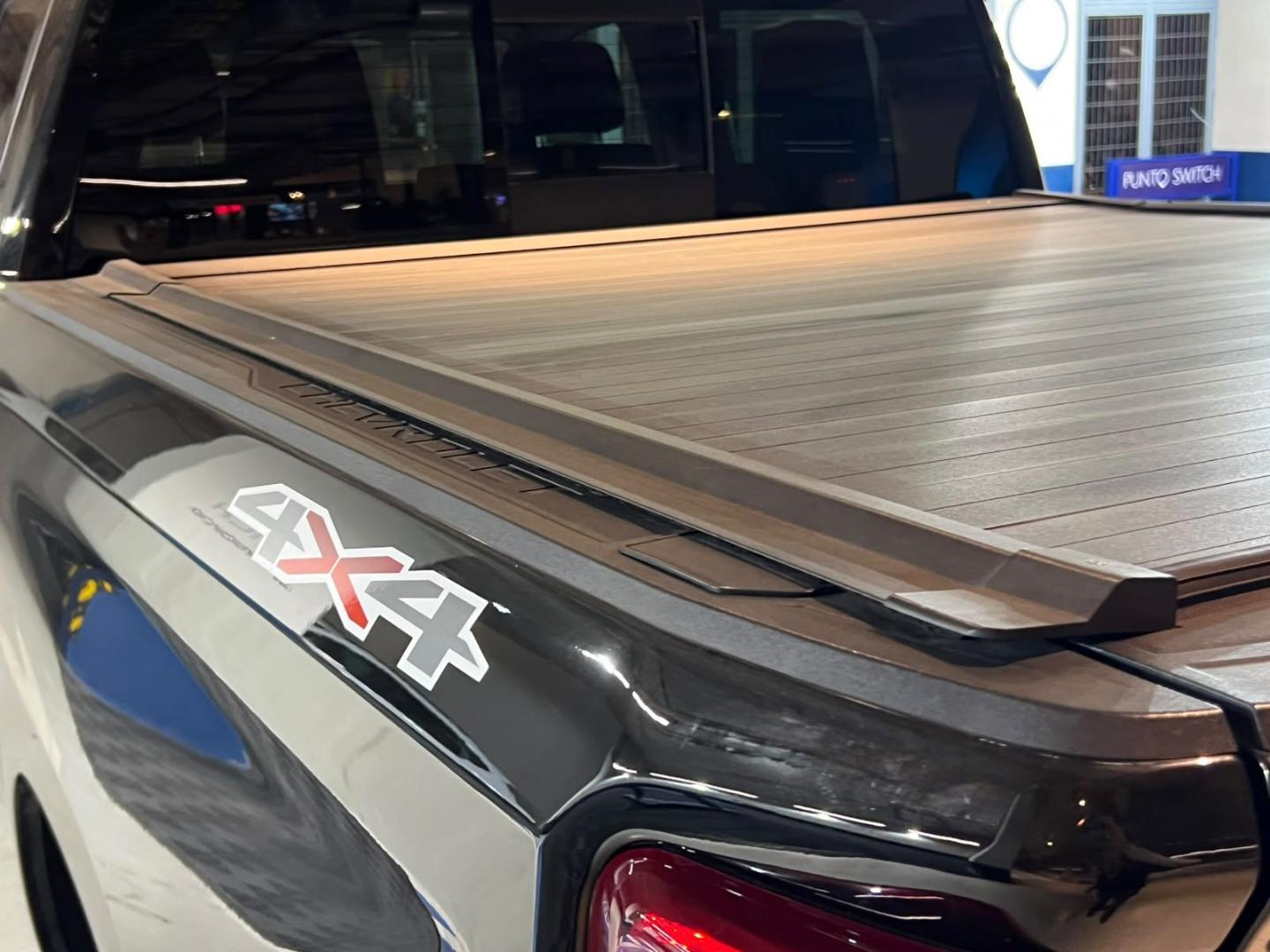 Chevrolet Silverado — foto 7 de 24