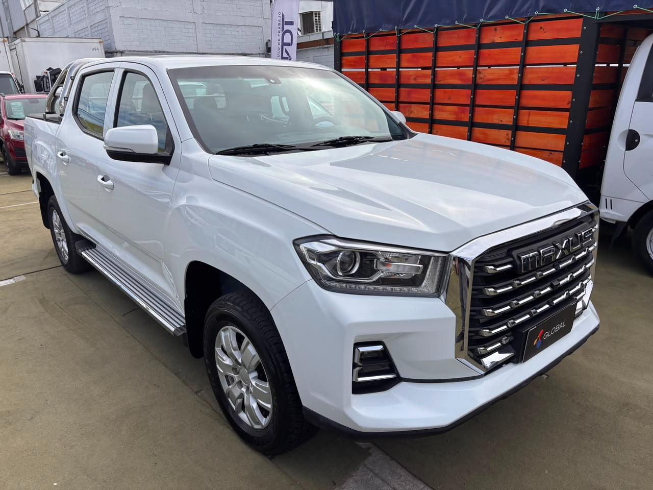 Maxus T60 — foto 3 de 8