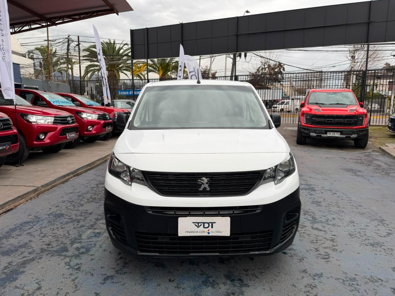 Peugeot Partner — foto 2 de 8