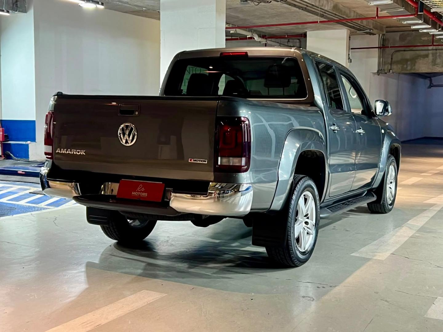 Volkswagen Amarok — foto 4 de 20